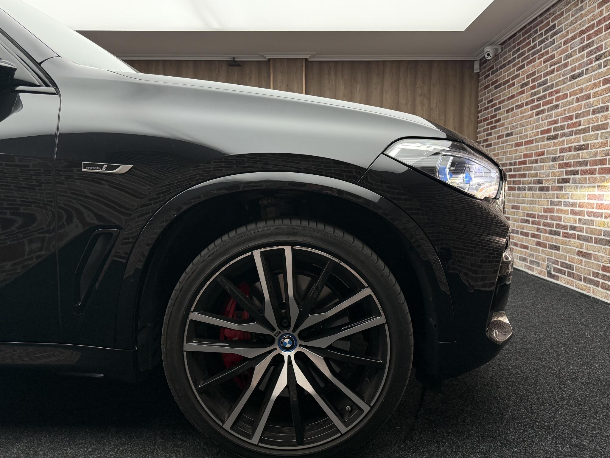Foto van BMW X5 Xdrive45e