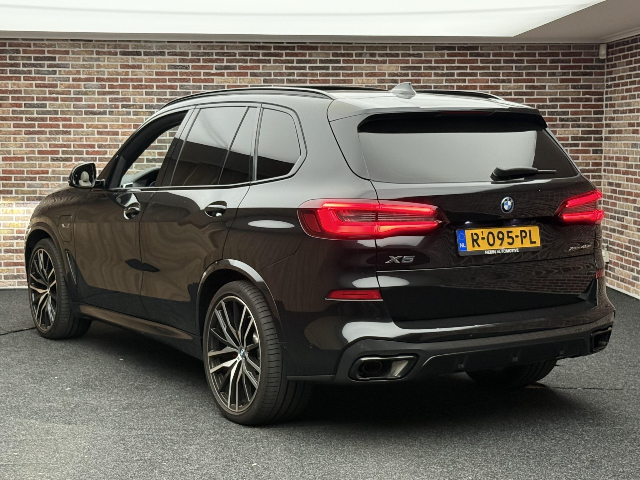 Foto van BMW X5 Xdrive45e