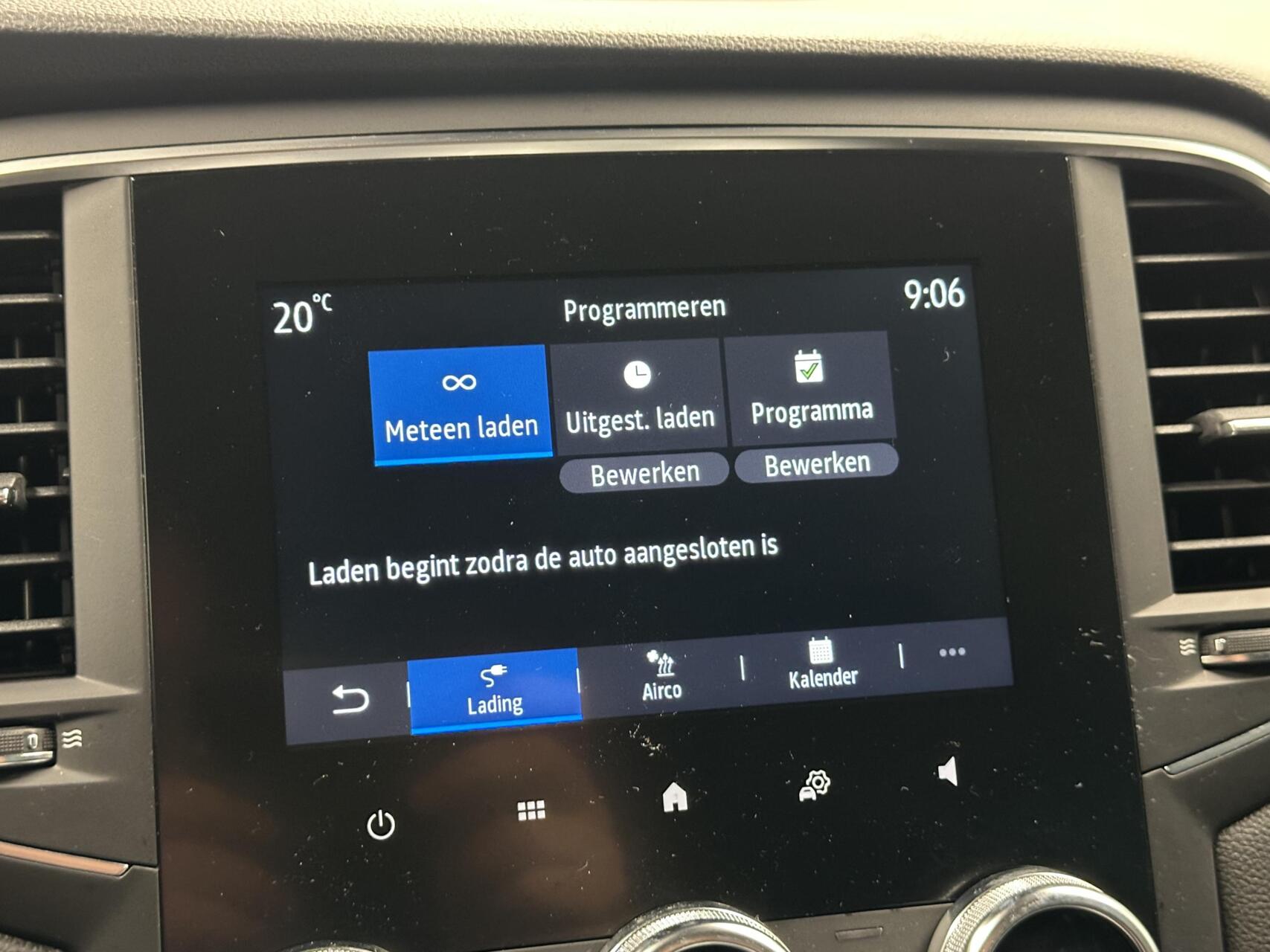 Foto van Renault Megane E-tech Plug-in Hybrid
