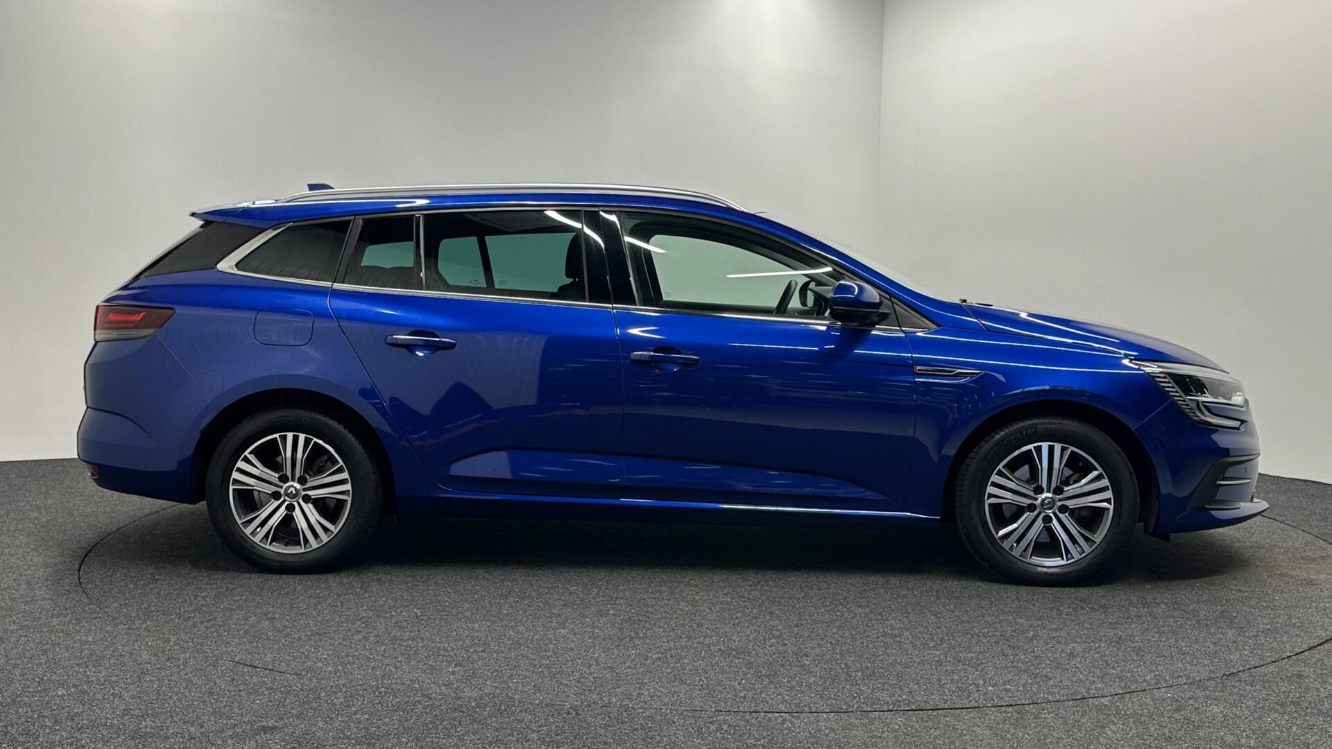 Foto van Renault Megane E-tech Plug-in Hybrid