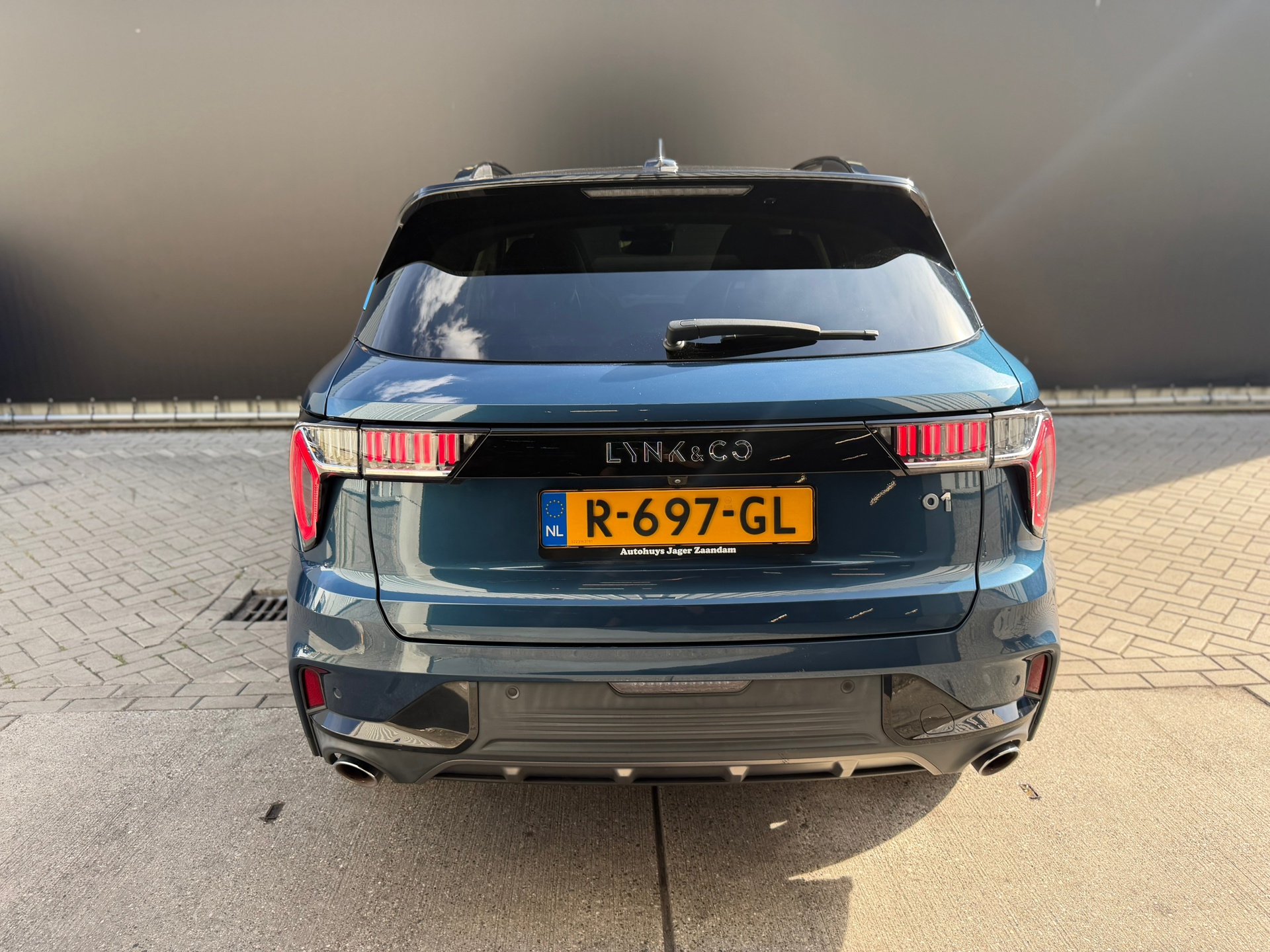 Foto van Lynk&co LYNK & Co 01