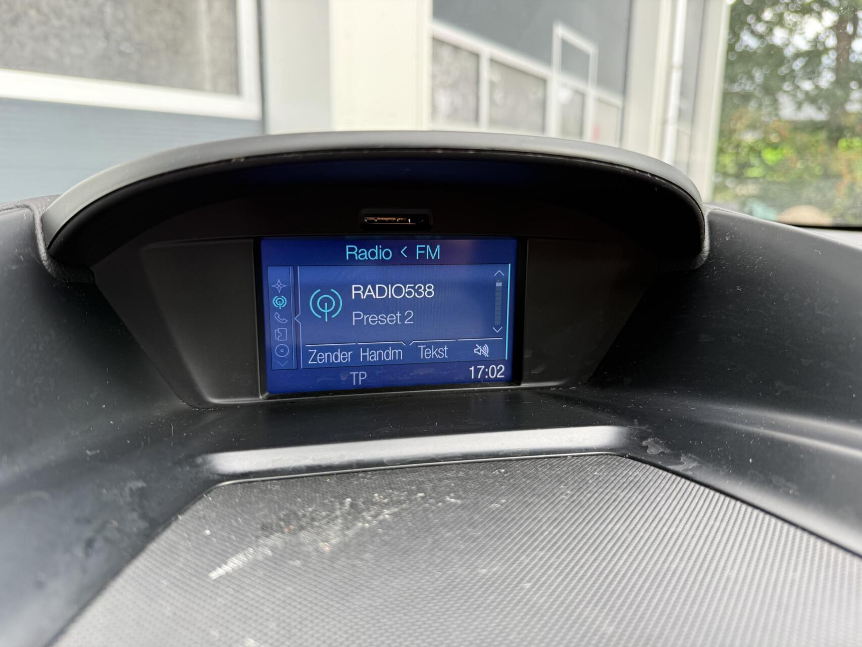 Foto van Ford Kuga 1.6 Scti