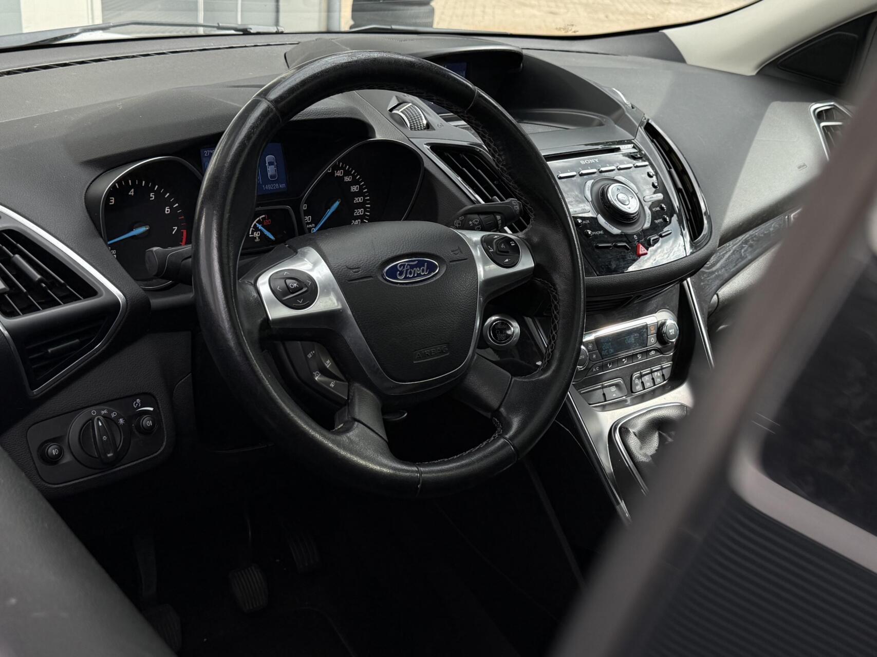 Foto van Ford Kuga 1.6 Scti