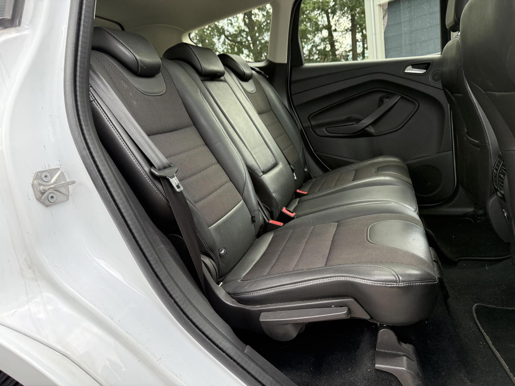 Foto van Ford Kuga 1.6 Scti