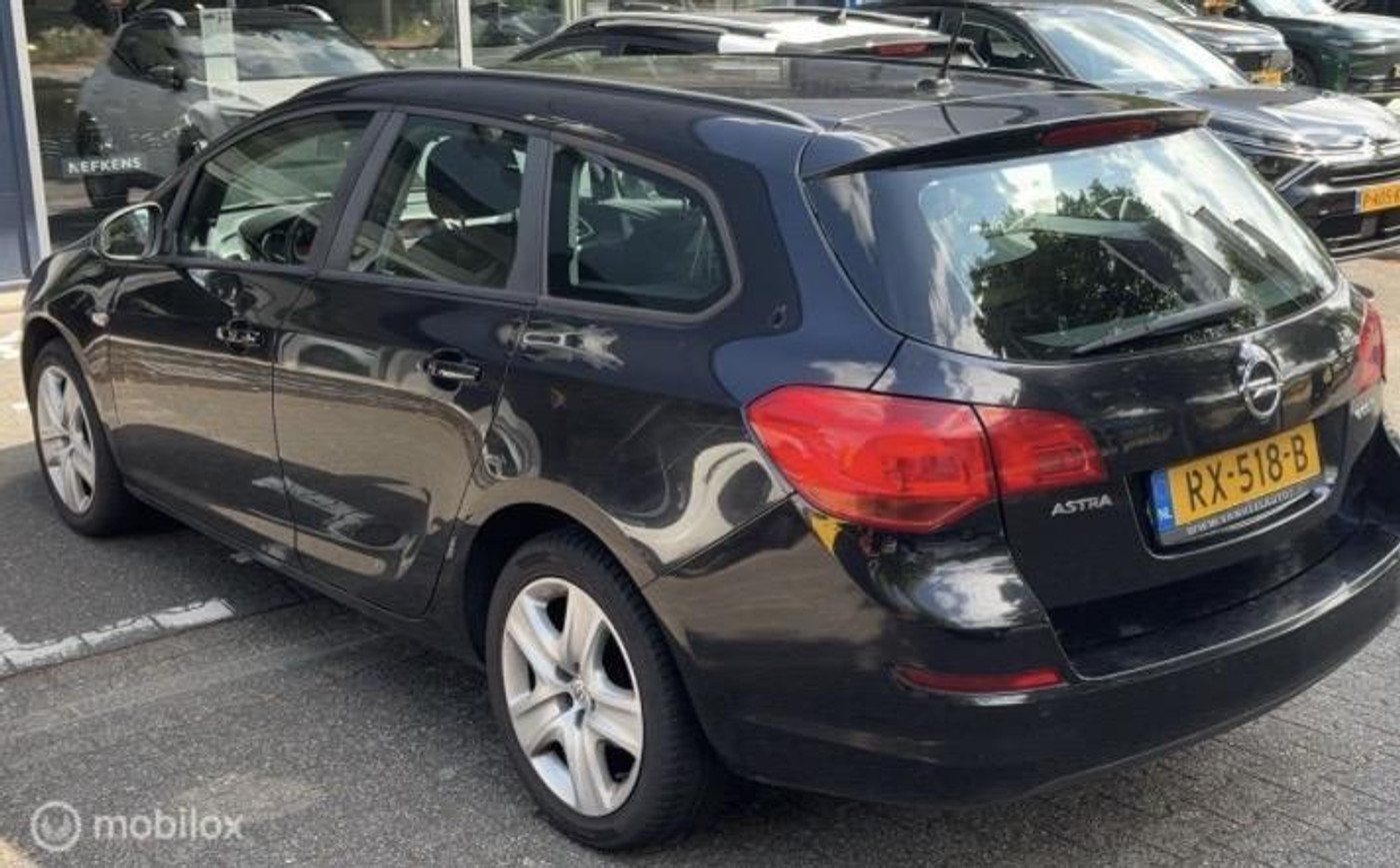 Foto van Opel Astra Sports Tourer