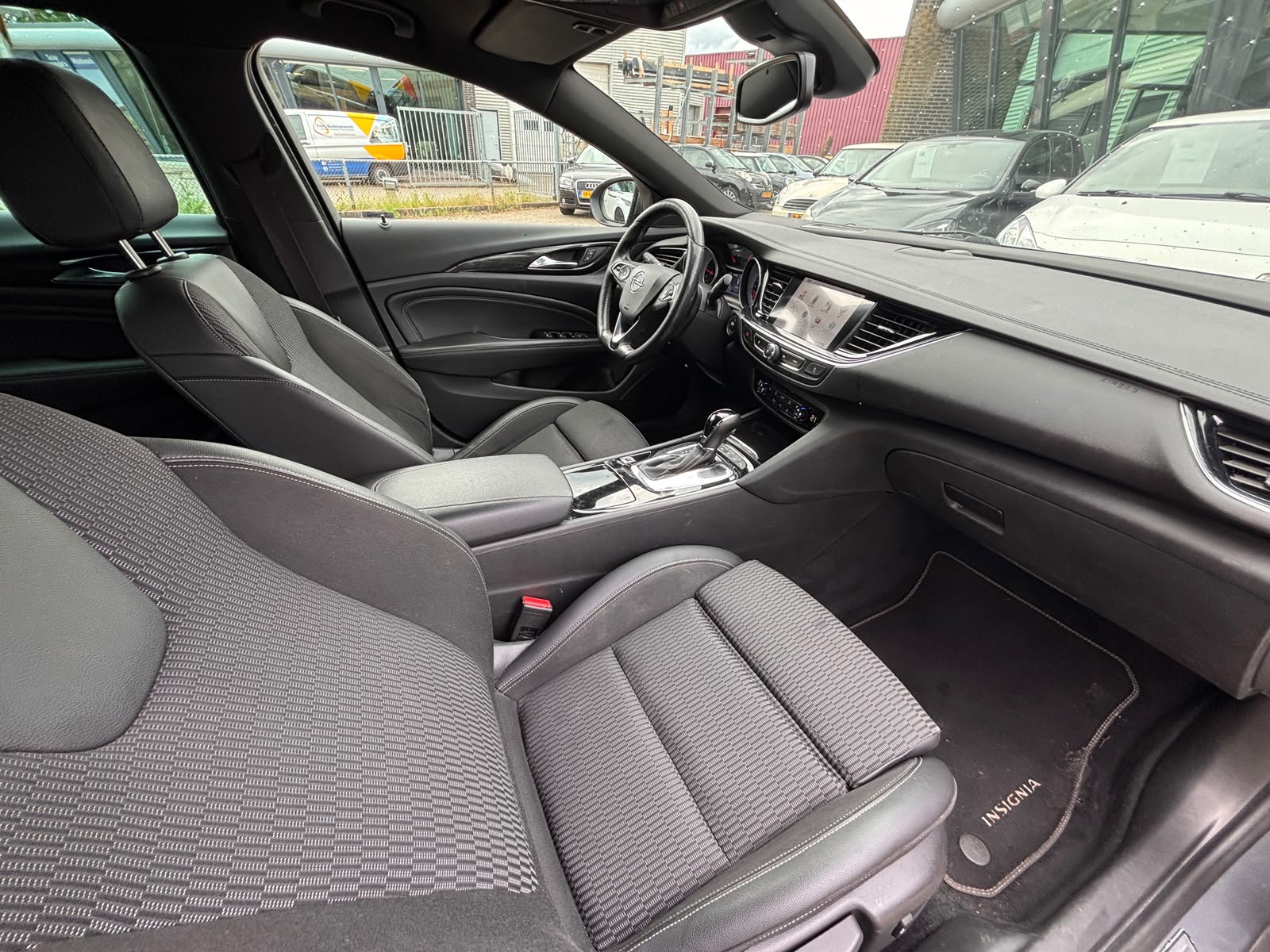 Foto van Opel Insignia Grand Sport
