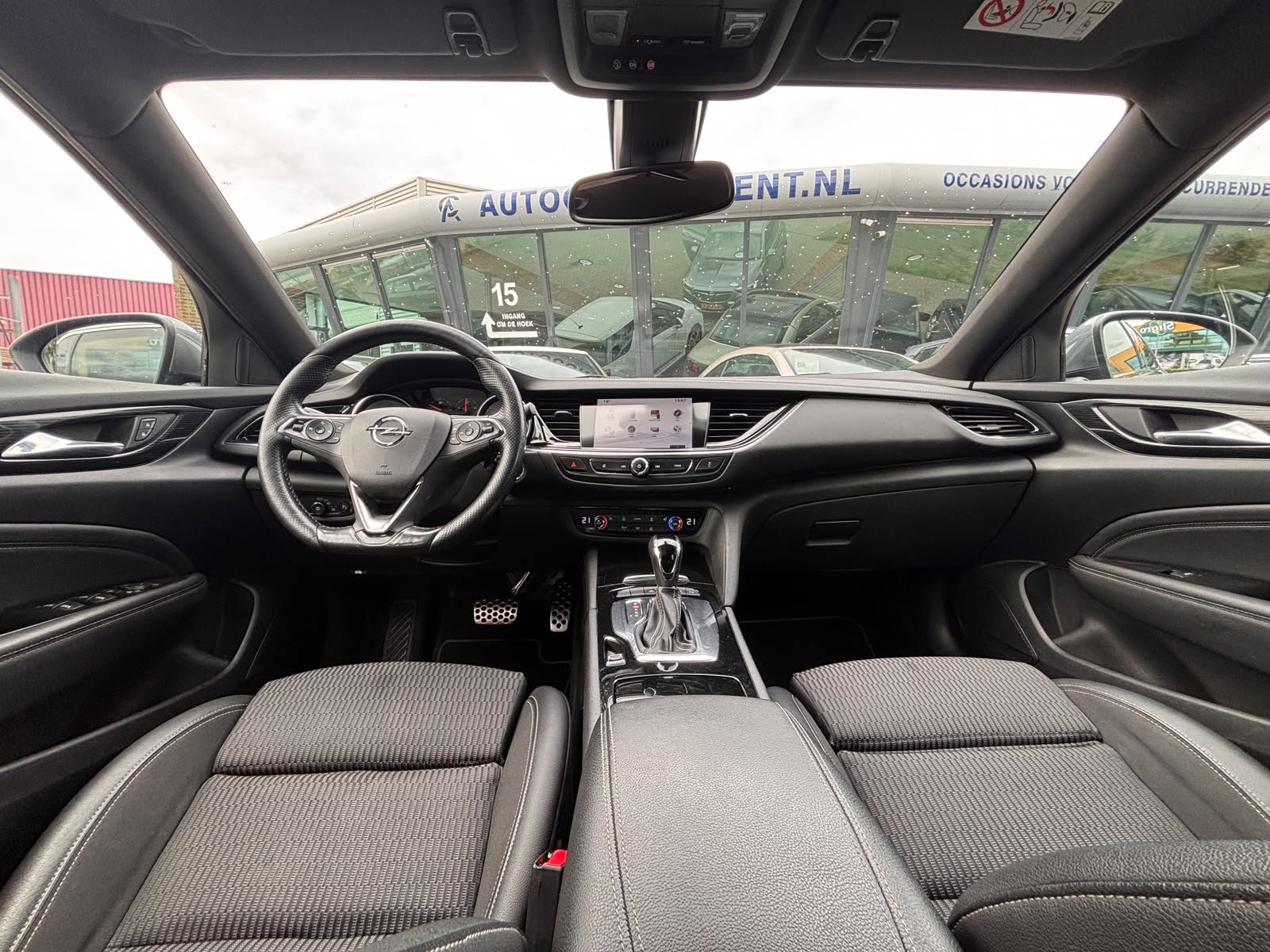 Foto van Opel Insignia Grand Sport