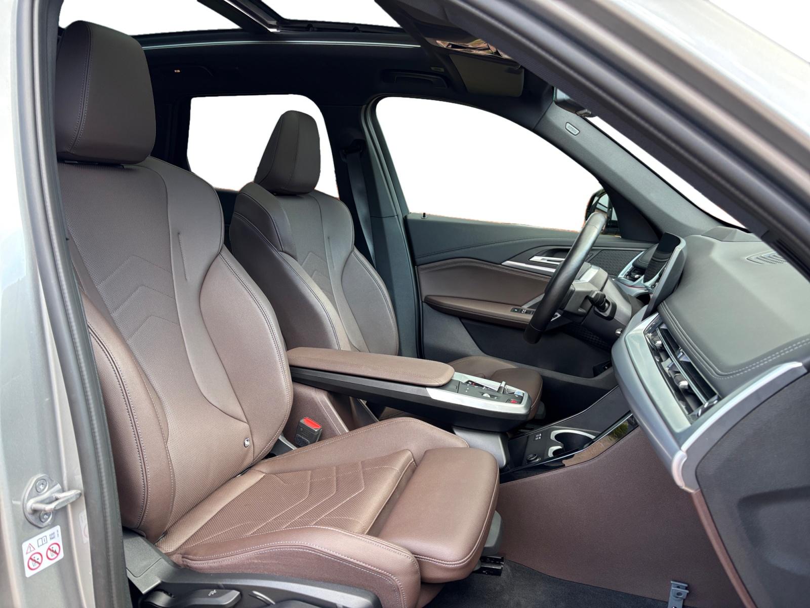 Foto van BMW Ix1 Xdrive30