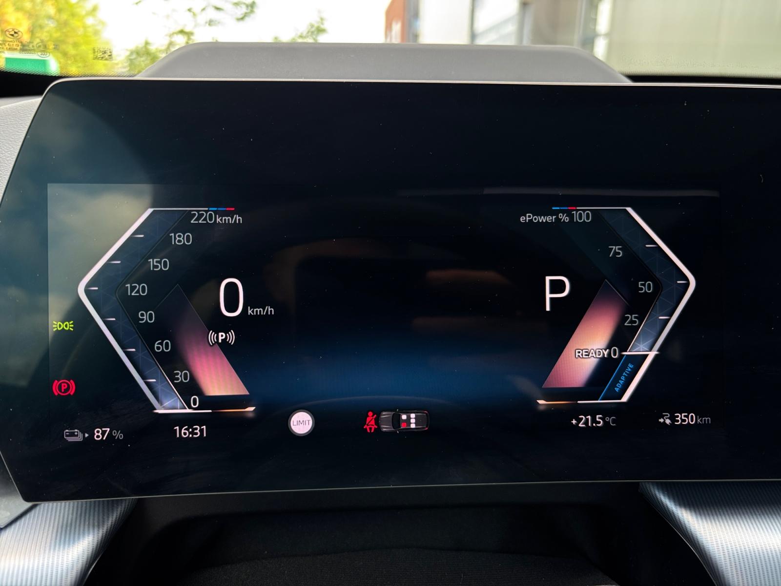 Foto van BMW Ix1 Xdrive30