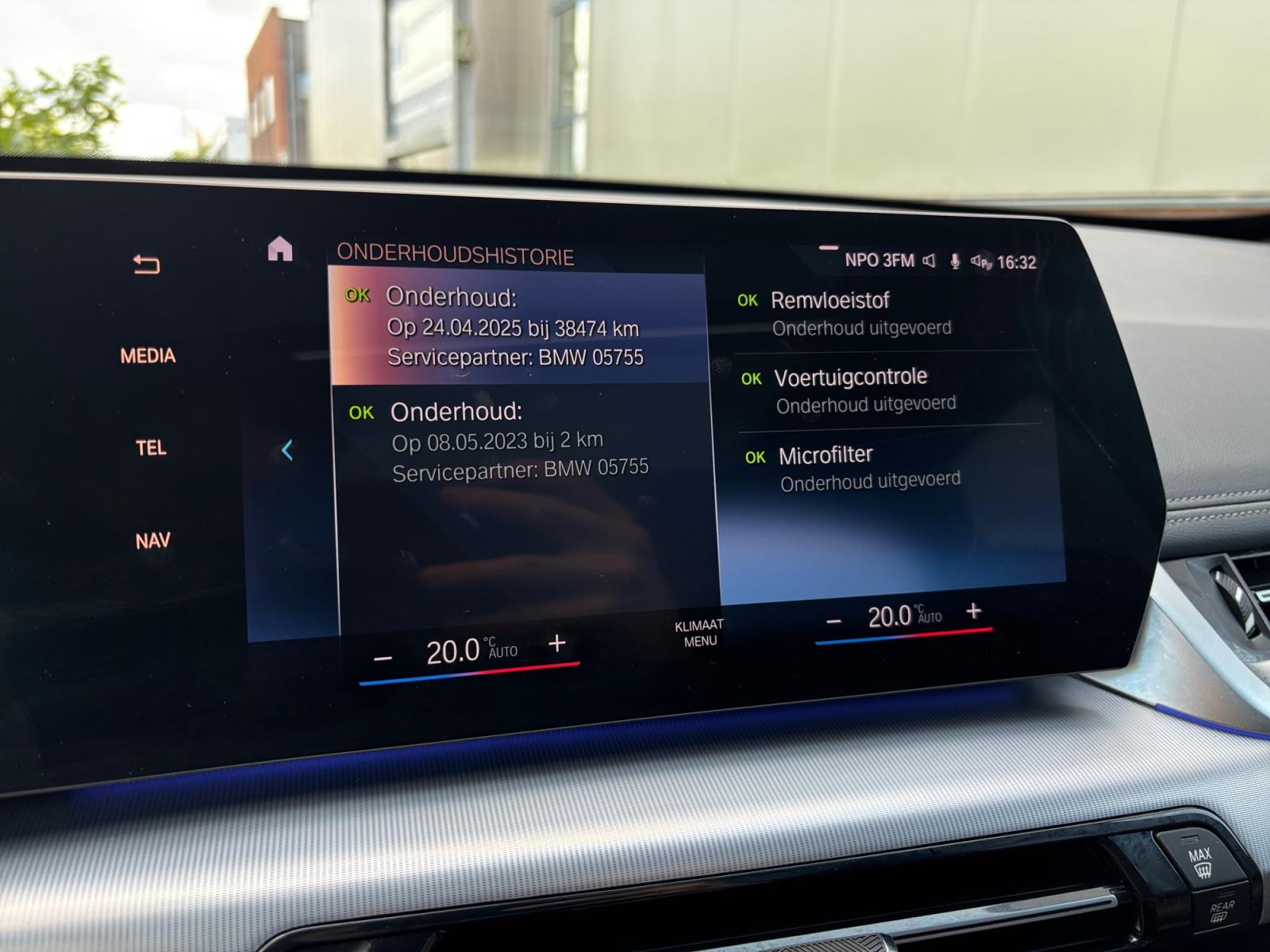 Foto van BMW Ix1 Xdrive30