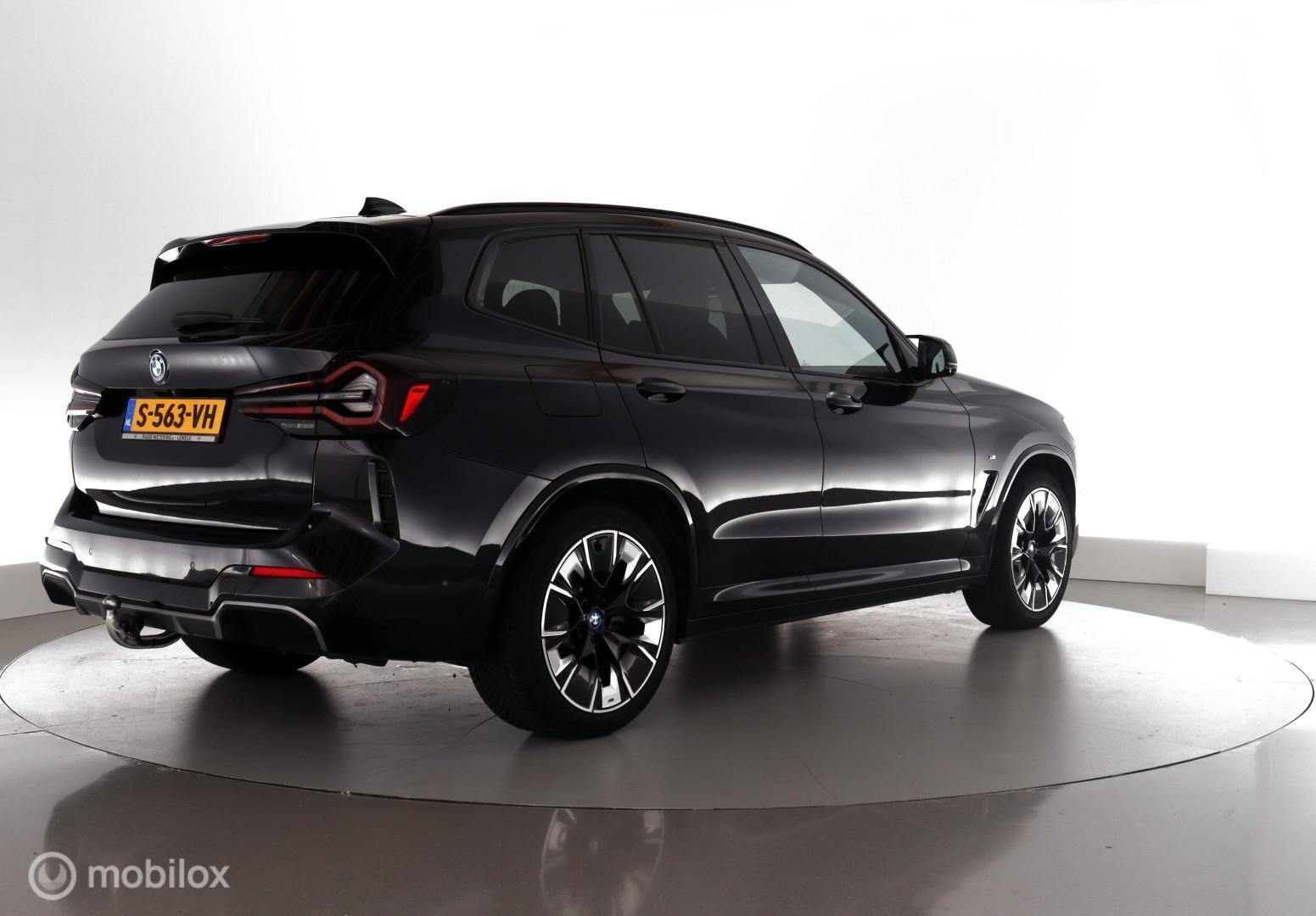 Foto van BMW Ix3