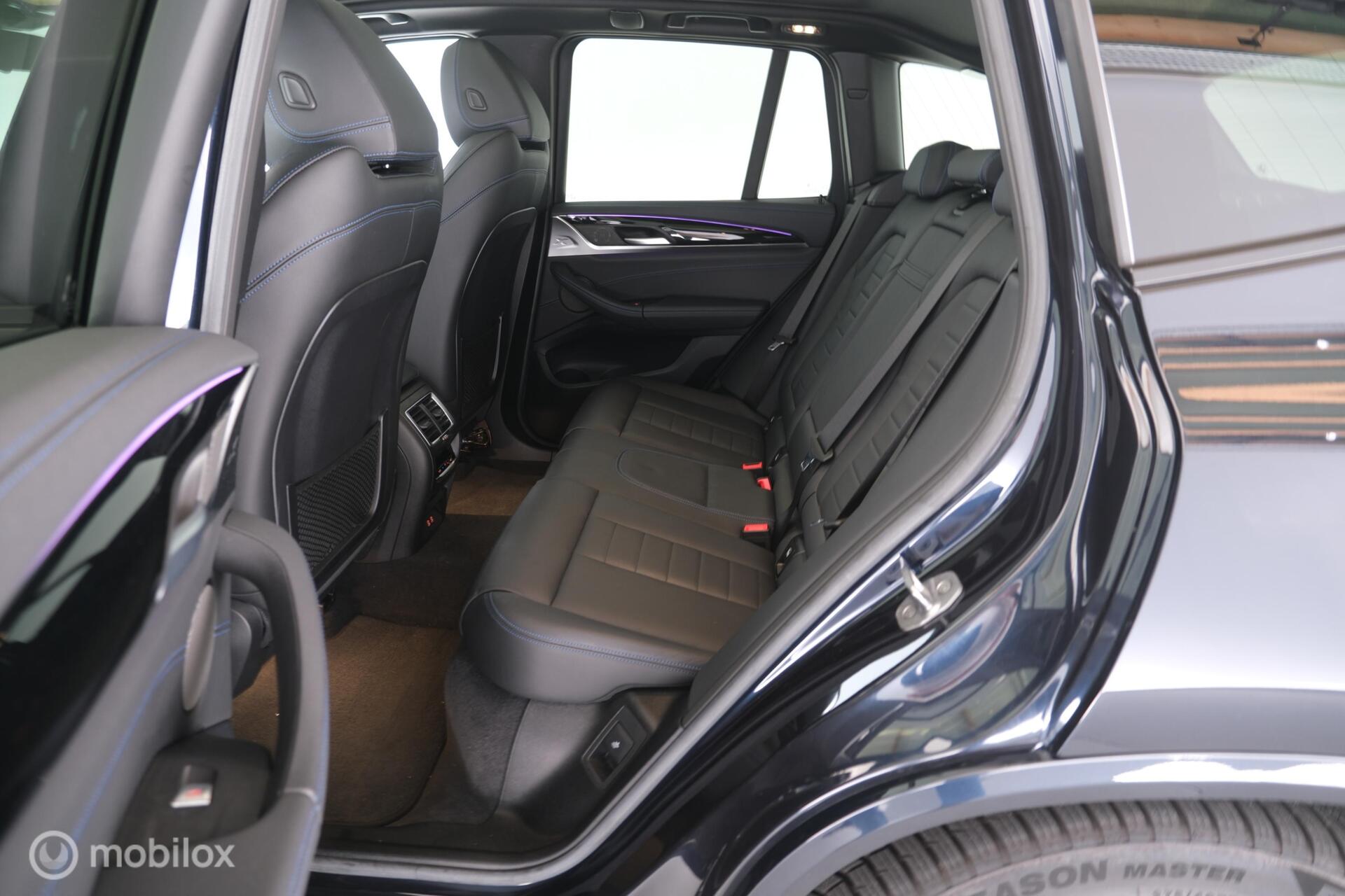 Foto van BMW Ix3