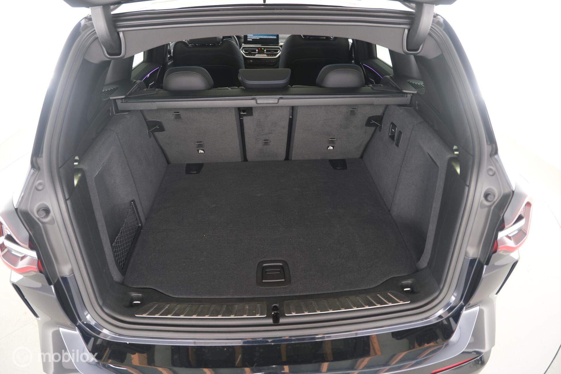 Foto van BMW Ix3