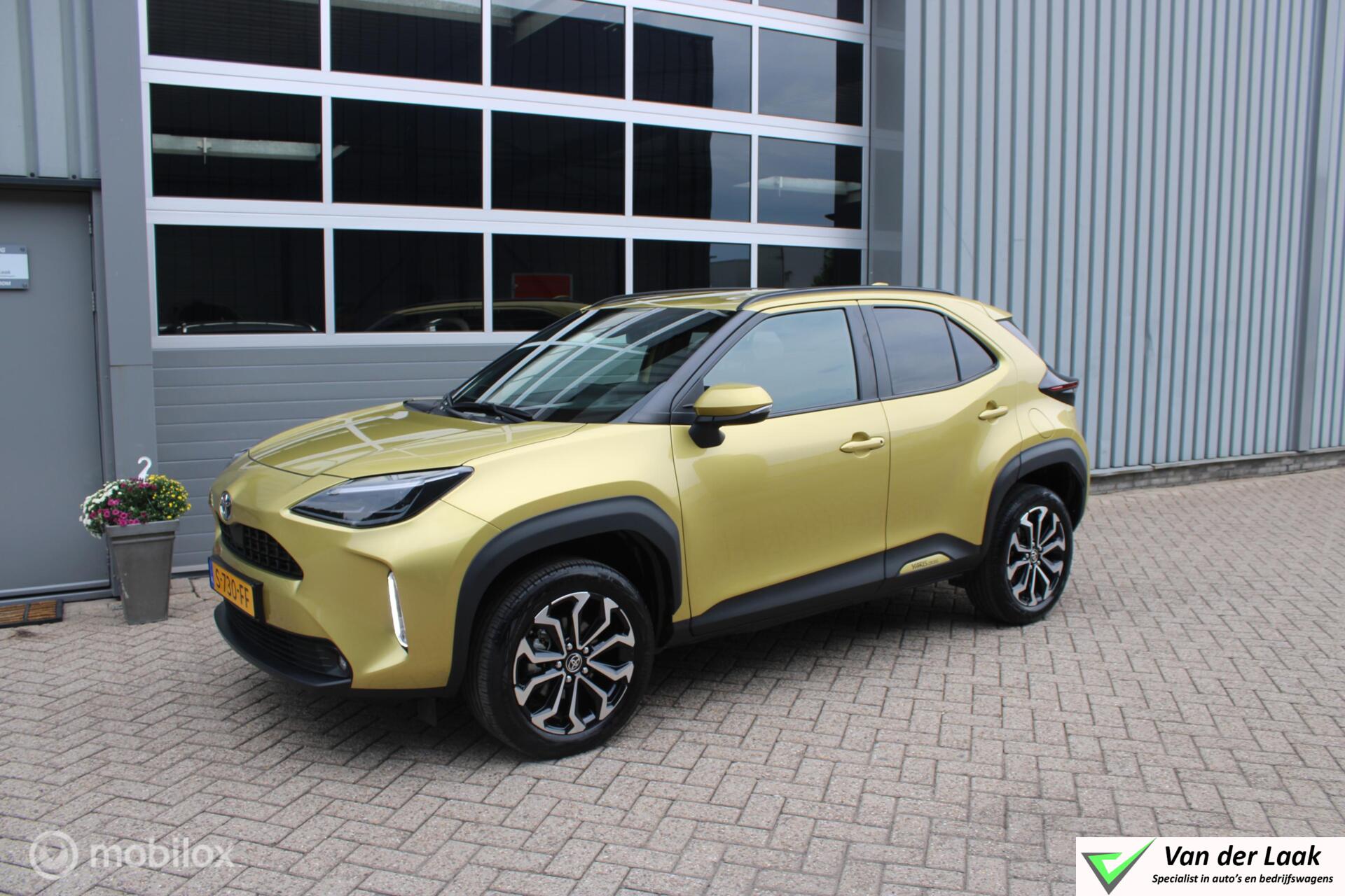 Toyota Yaris Cross 1.5 Hybrid Dynamic NL Auto NAP 2023 - voorkant