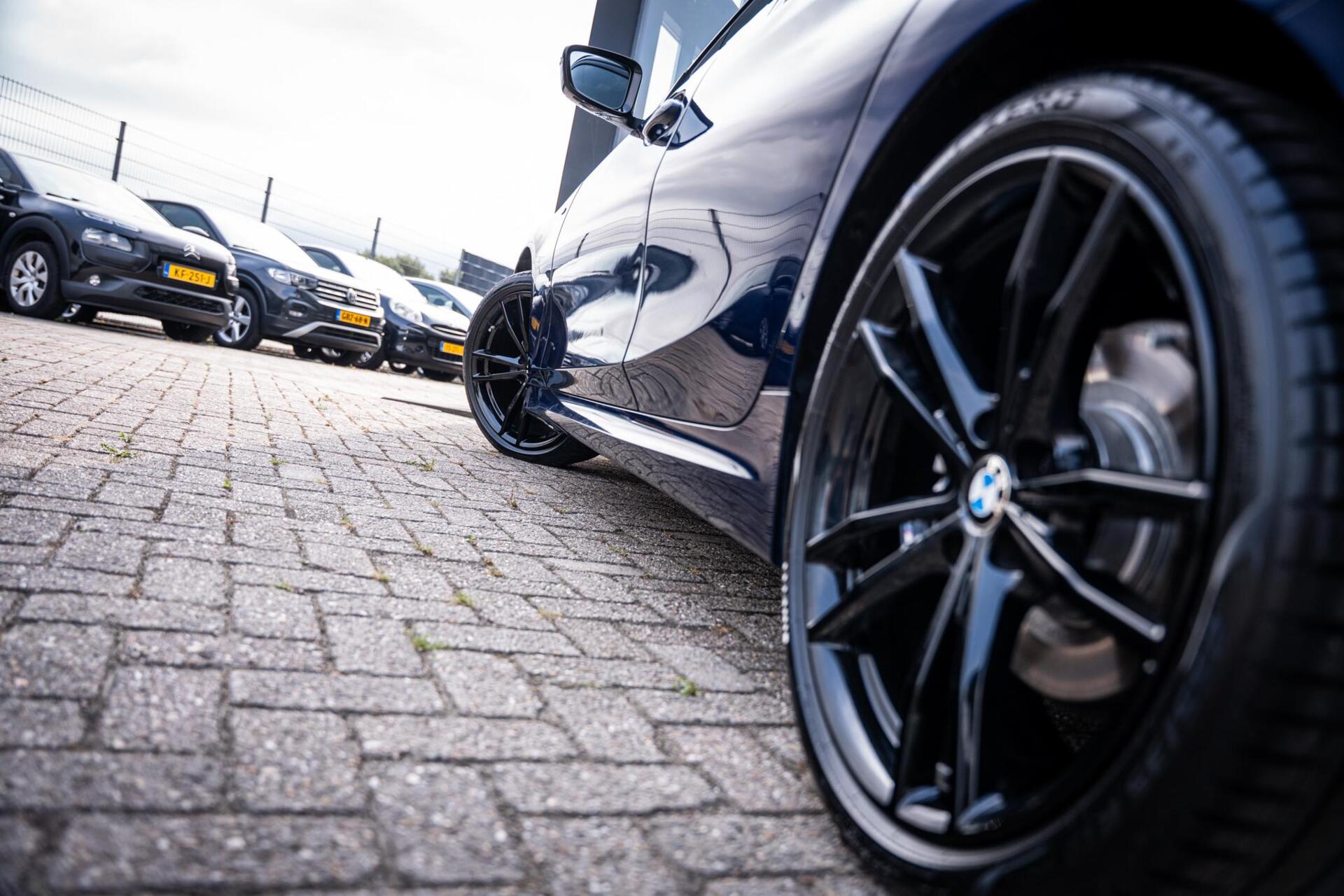 Foto van BMW 320i