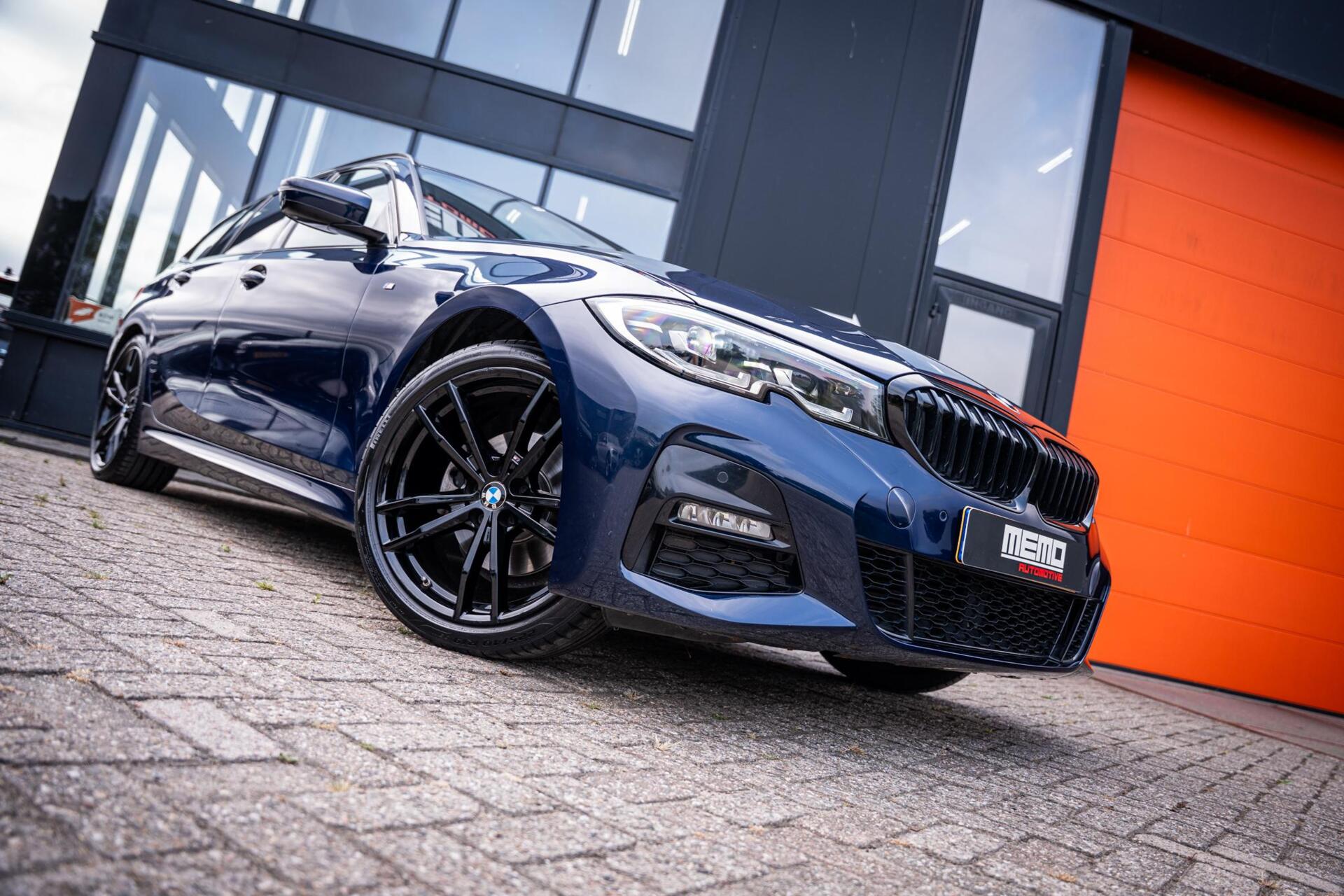 Foto van BMW 320i