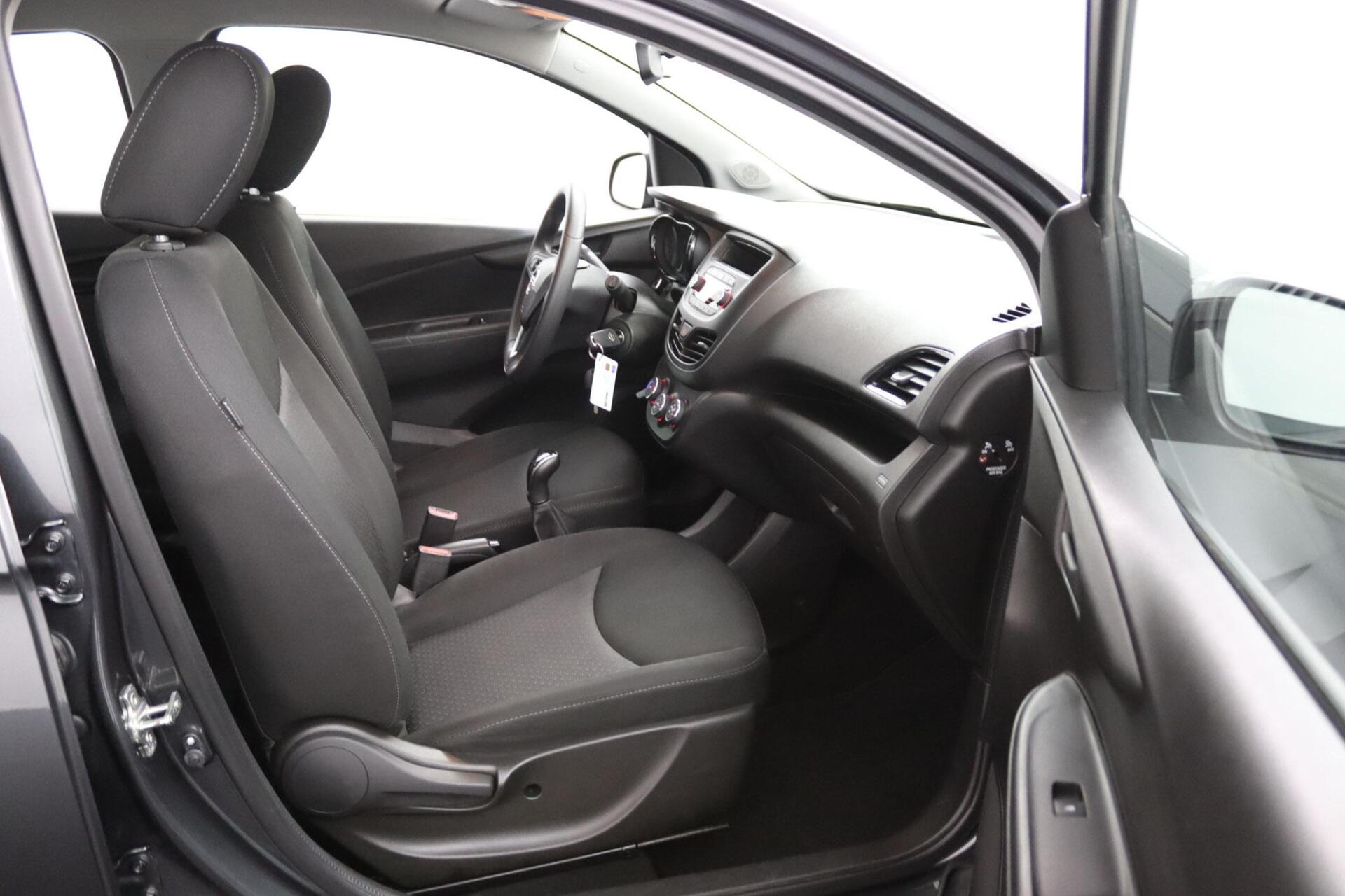 Foto van Opel Karl / Viva