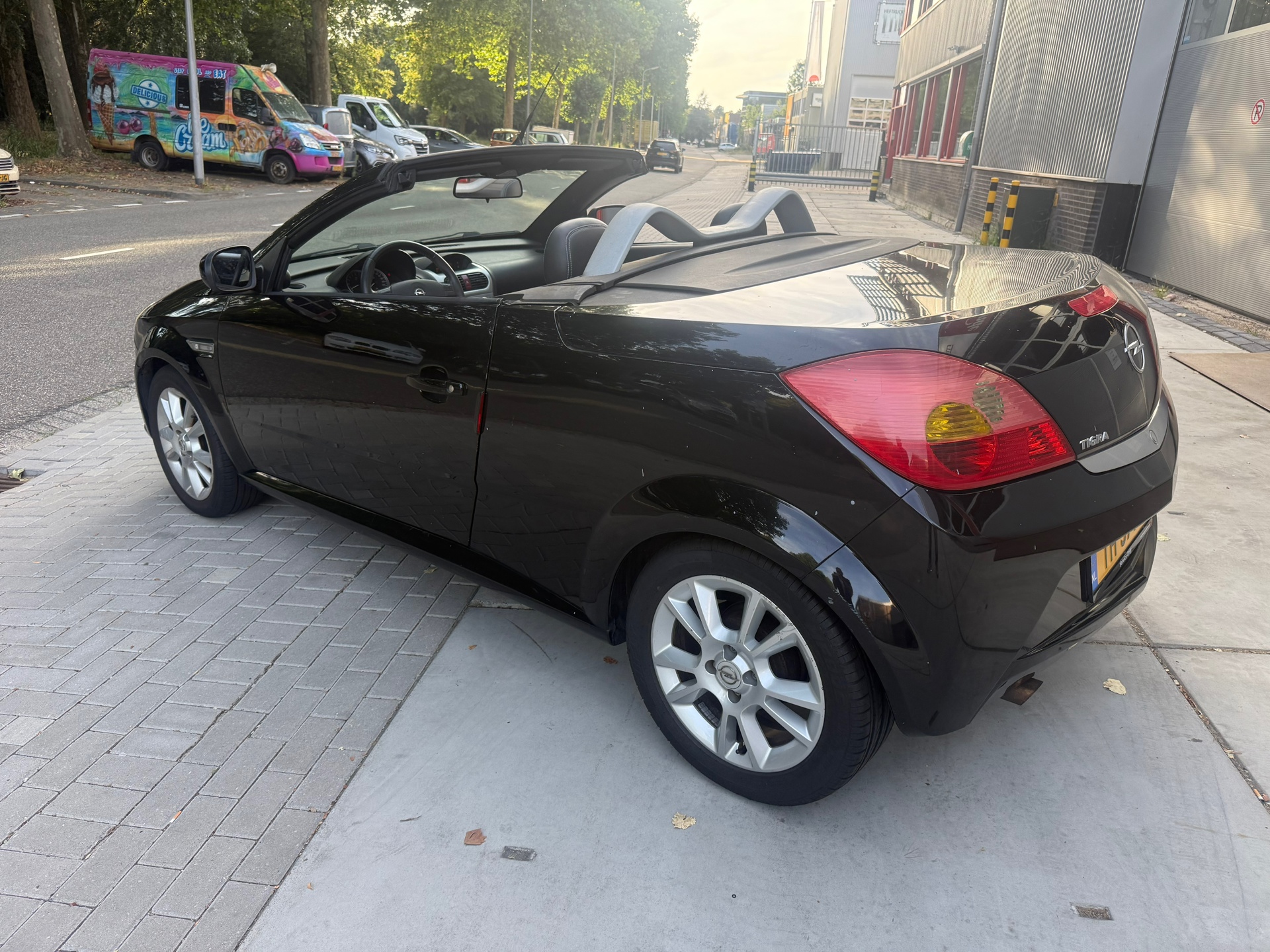 Foto van Opel Tigra