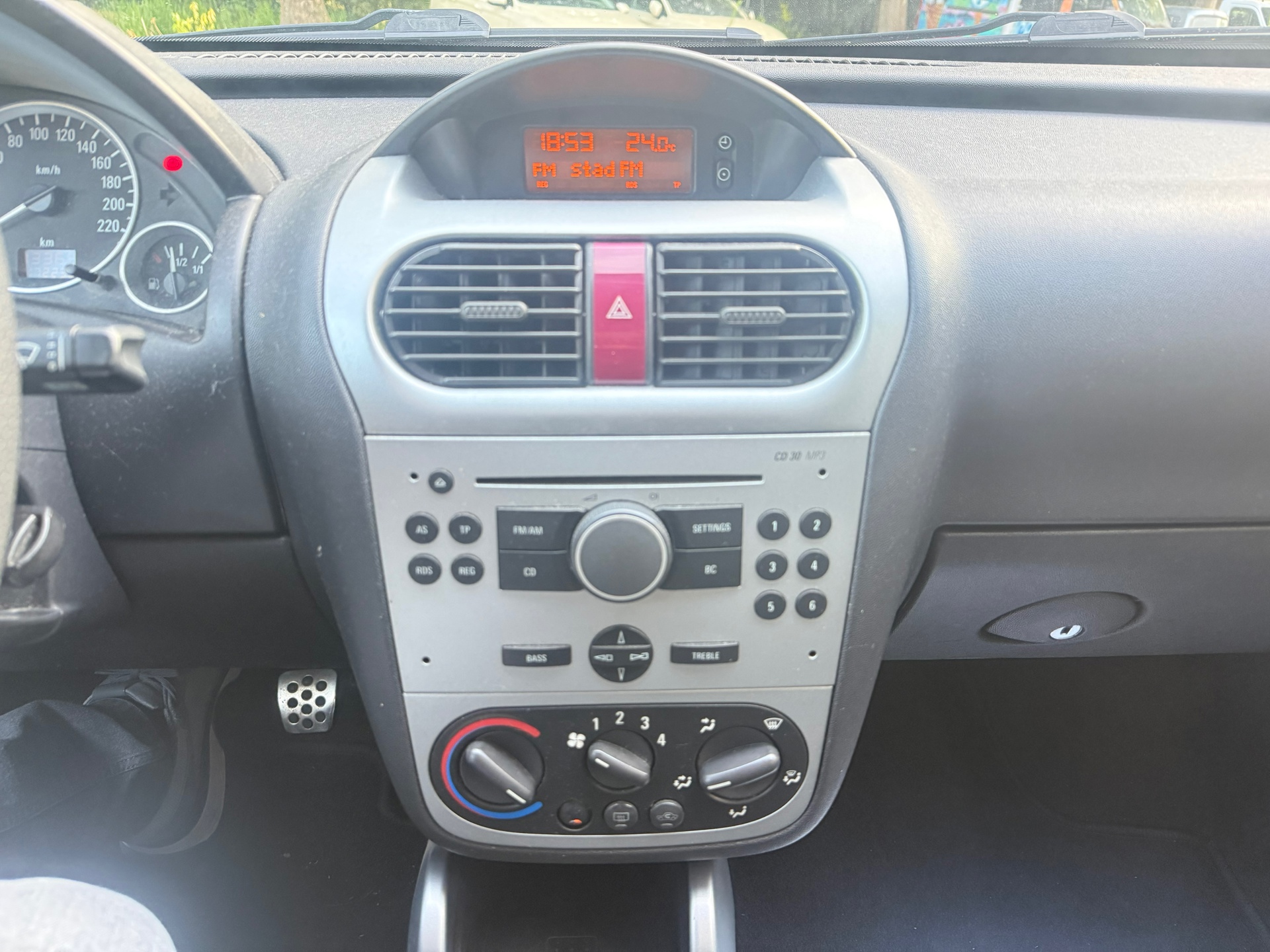 Foto van Opel Tigra