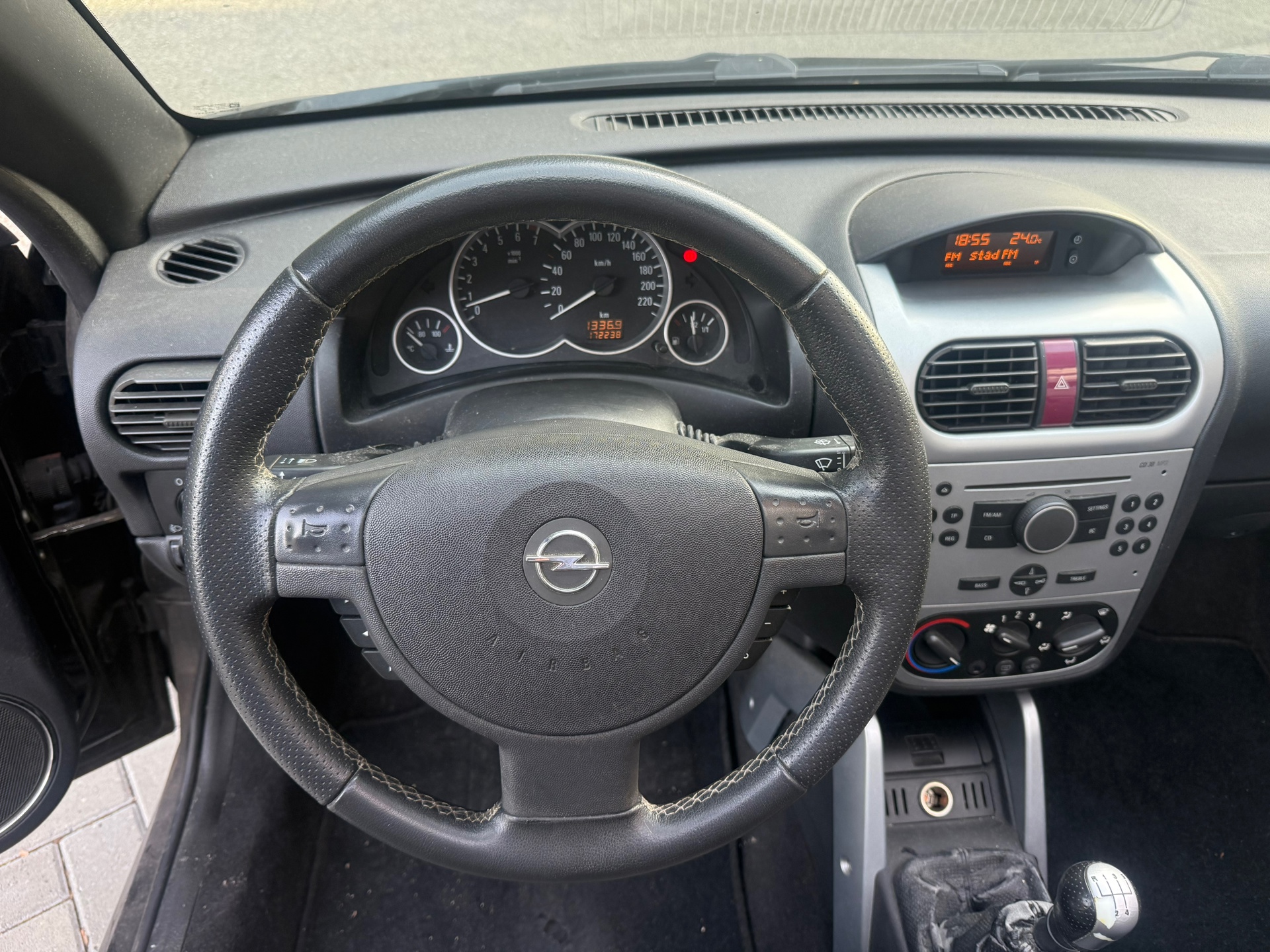 Foto van Opel Tigra