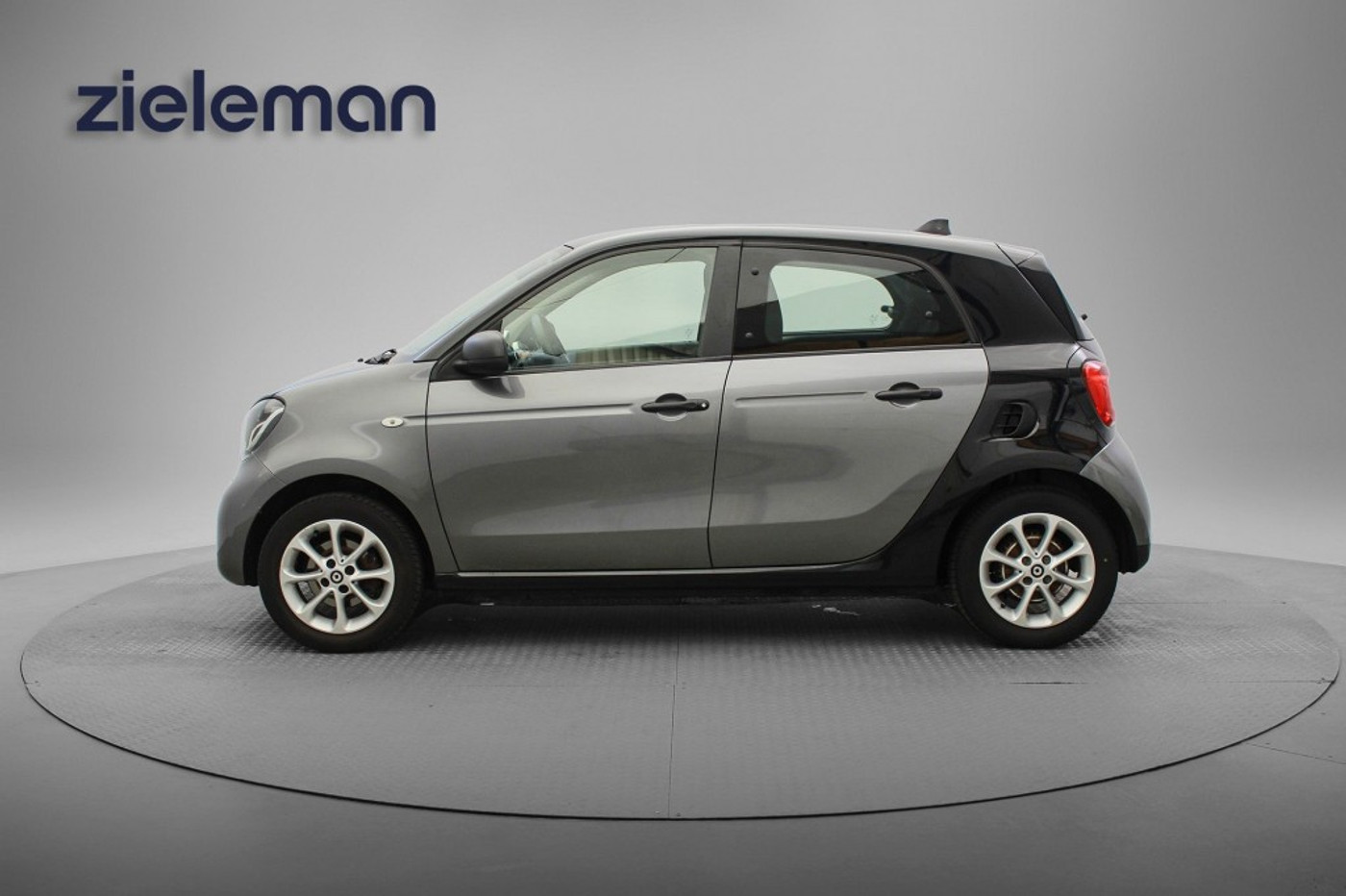 Foto van Smart Forfour