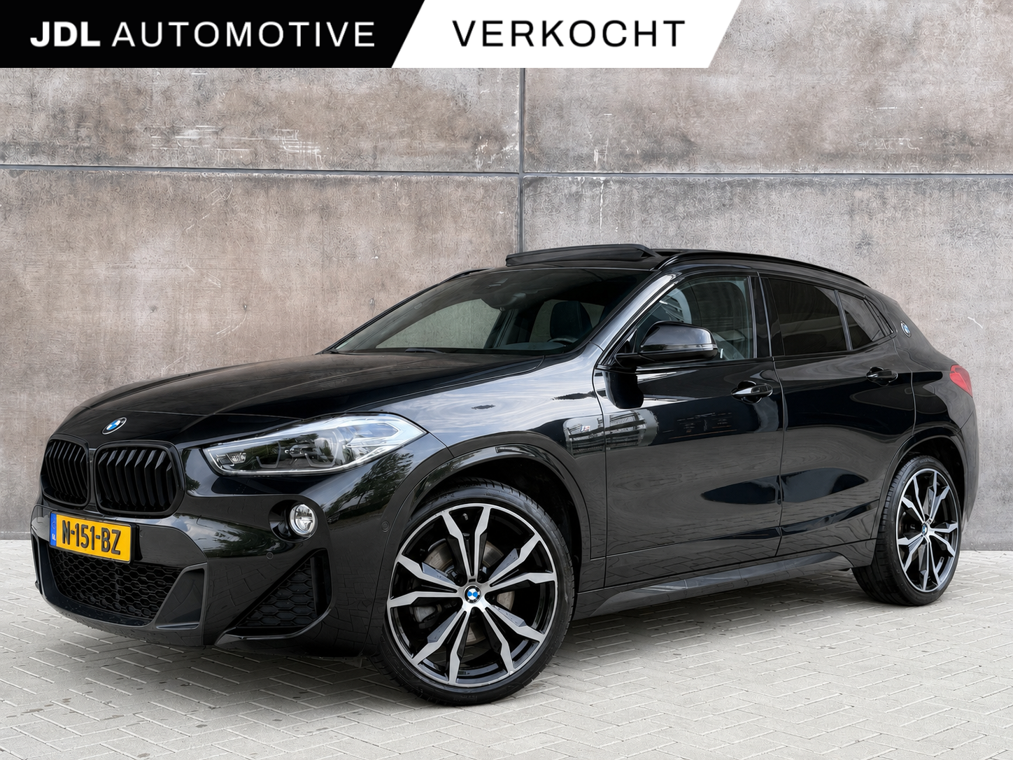 BMW X2 Xdrive20i 2.0i xDrive High Executive | Panorama dak | HUD | Harmen & Kardon | Keyless | Full LED | Sfeer verlichting | 2018 - voorkant