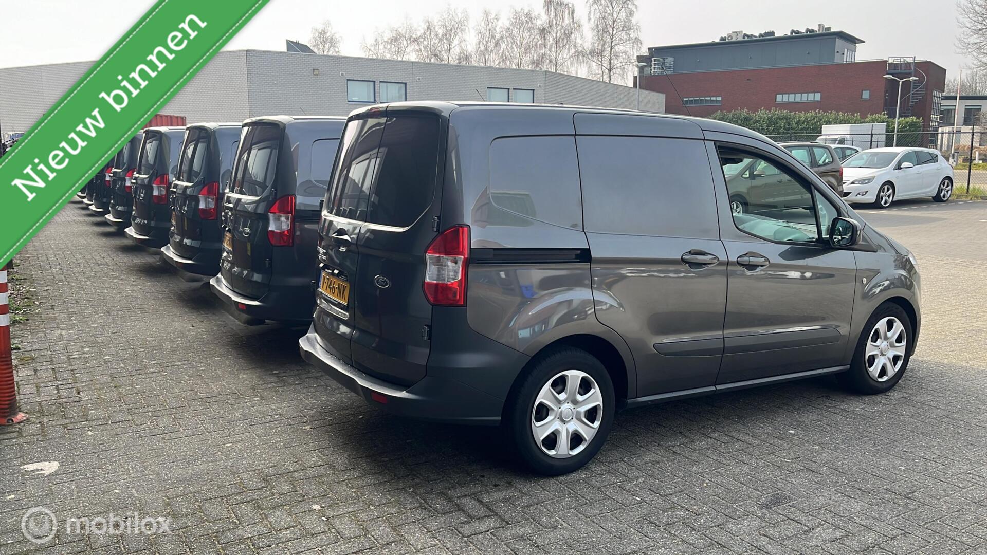 Foto van Ford Transit Courier