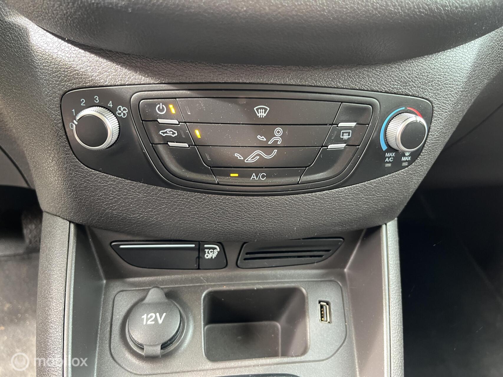 Foto van Ford Transit Courier