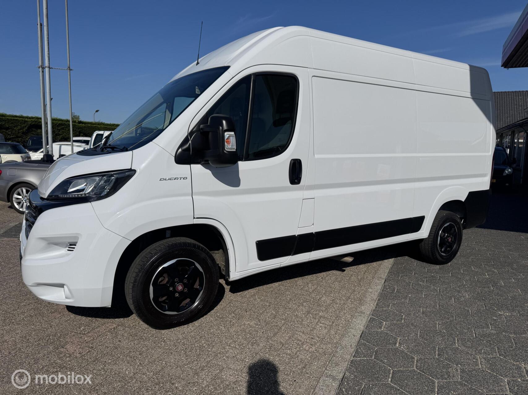Fiat Fiat Ducato 35H 2.3 MultiJet XLH2 Gran Volume 2020 - voorkant