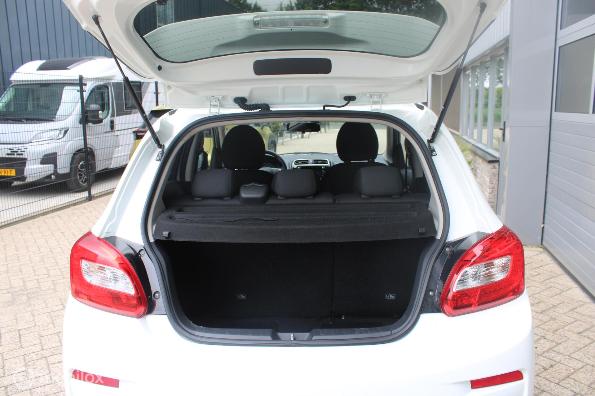 Foto van Mitsubishi Mitsubishi Space Star