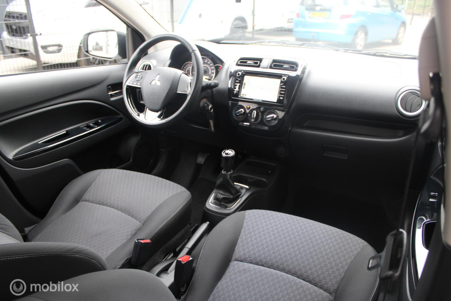 Foto van Mitsubishi Mitsubishi Space Star