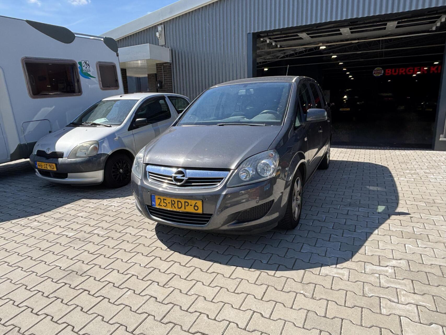 Foto van Opel Zafira