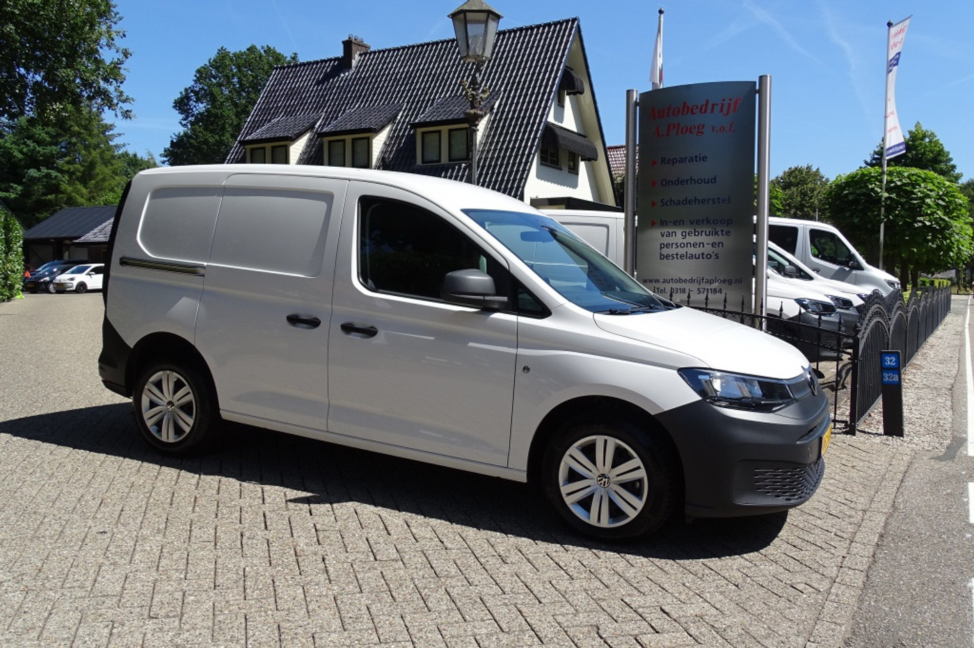 Volkswagen Caddy Modified Partition Wall 2.0 TDI DSG Comfort VIRTUAL KLOK NIEUWSTAAT 2024 - voorkant