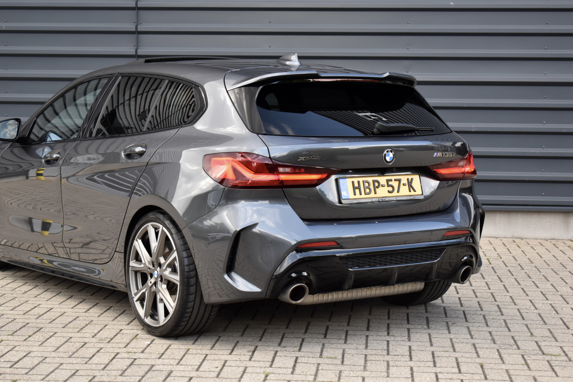 Foto van BMW M135i xDrive