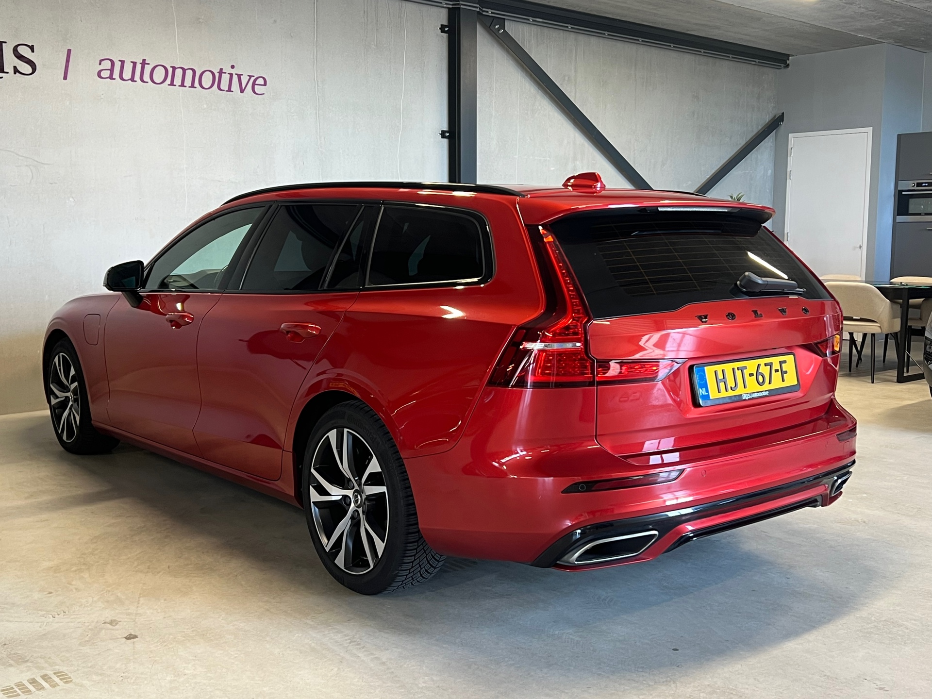 Foto van Volvo V60 T8 Twin Engine