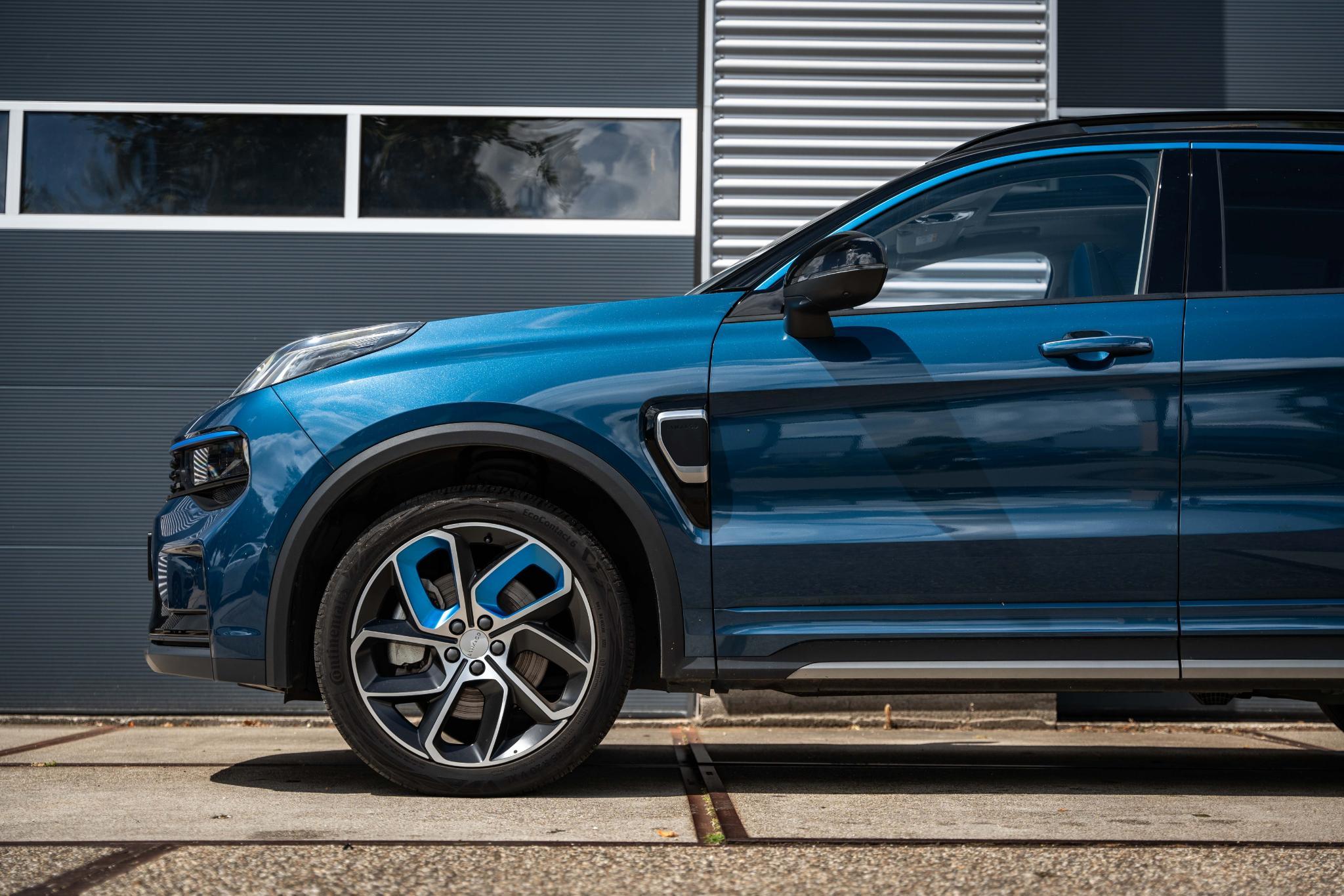 Foto van Lynk&co LYNK & Co 01