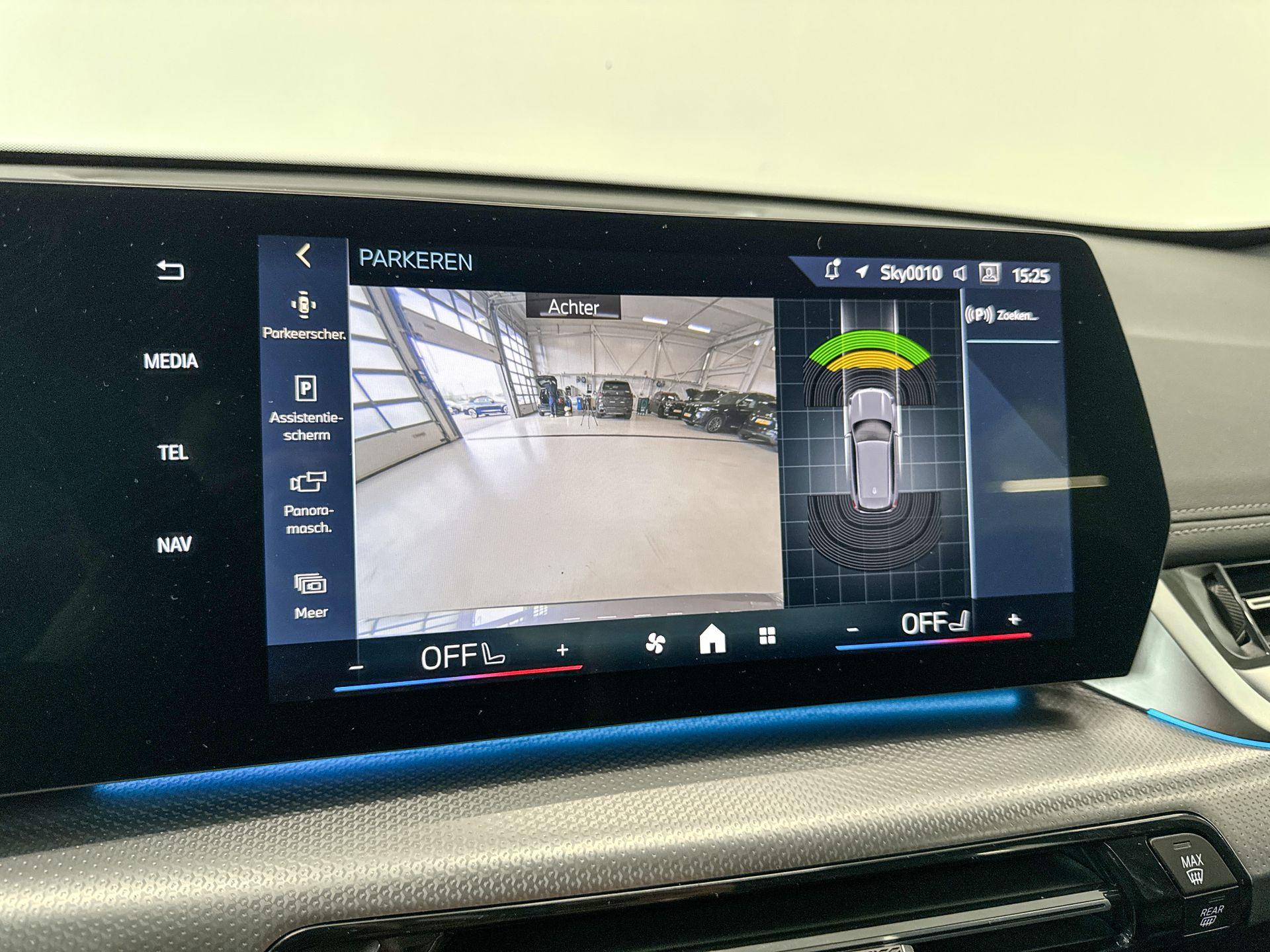 Foto van BMW Ix1 Edrive20