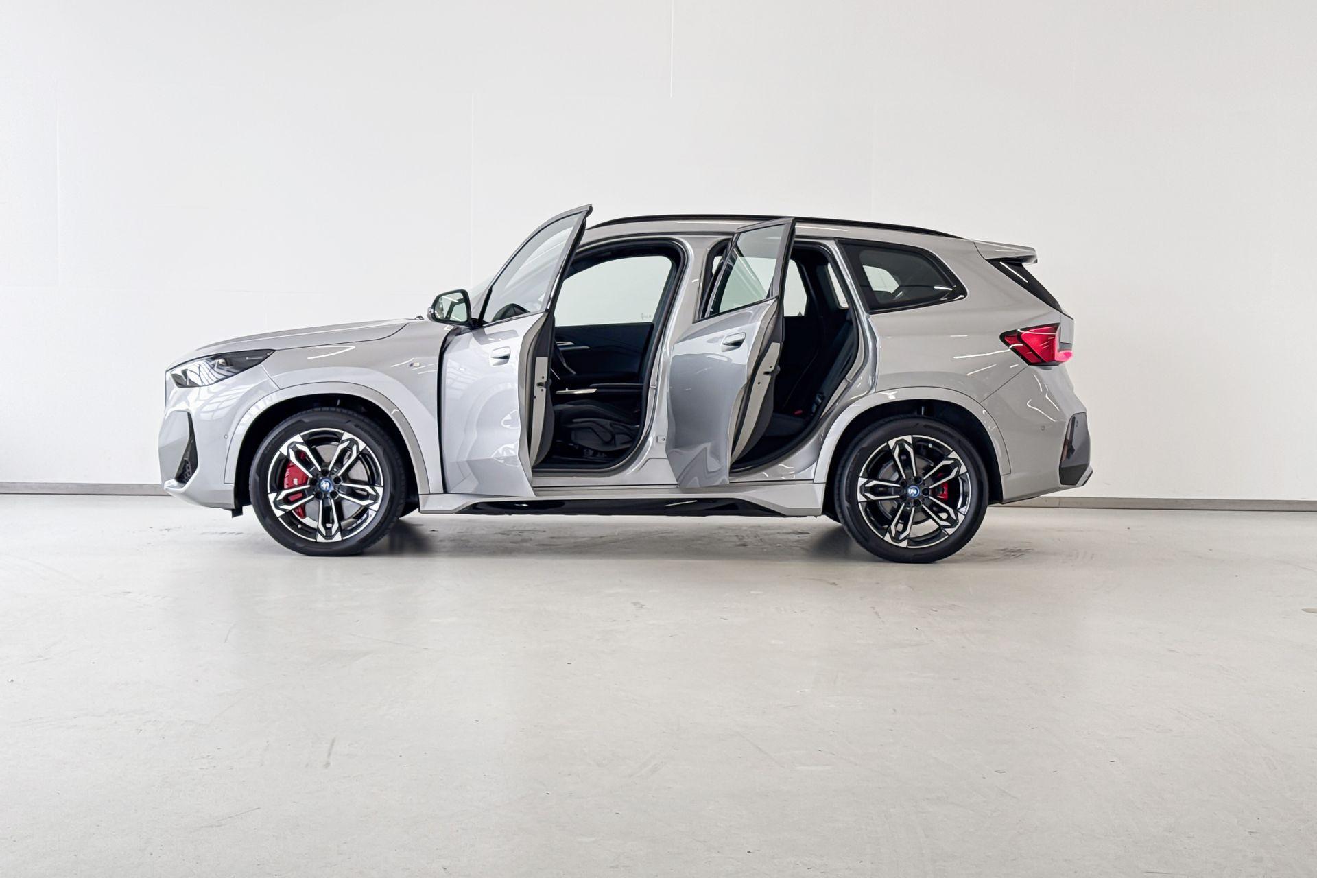 Foto van BMW Ix1 Edrive20
