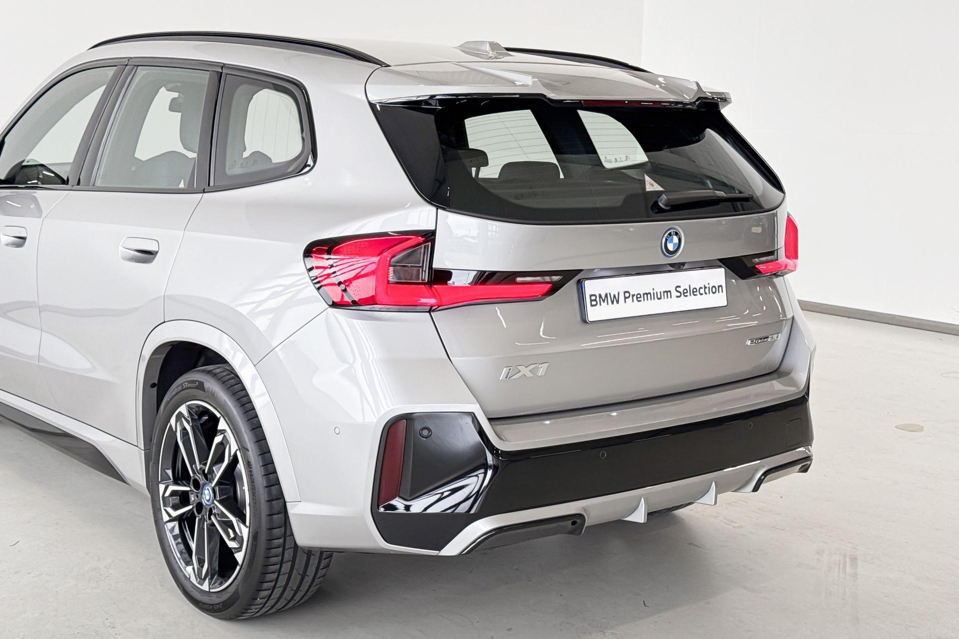 Foto van BMW Ix1 Edrive20