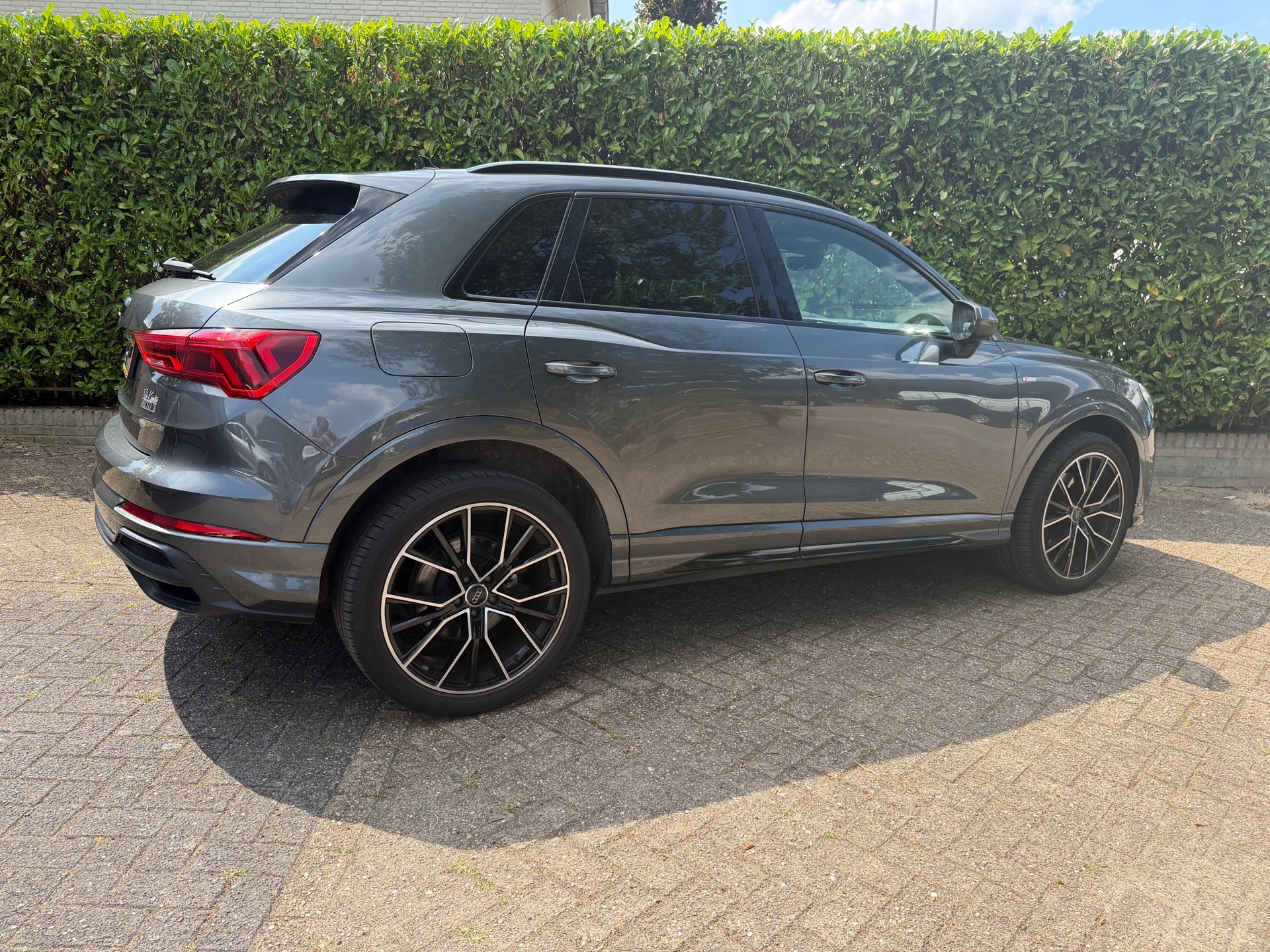 Foto van Audi Q3 E-tron