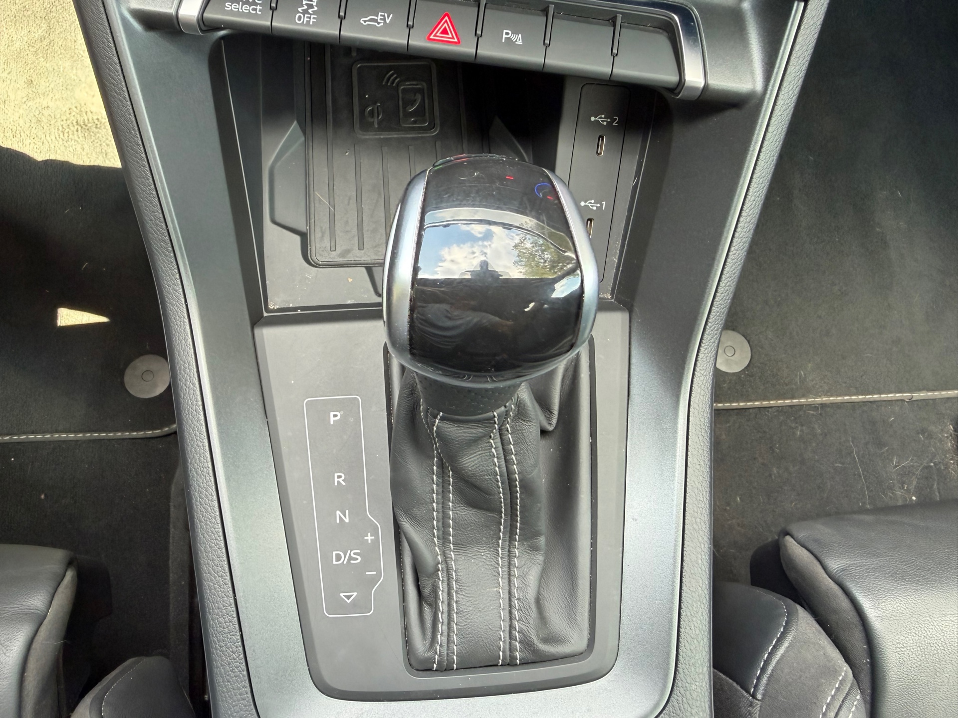 Foto van Audi Q3 E-tron