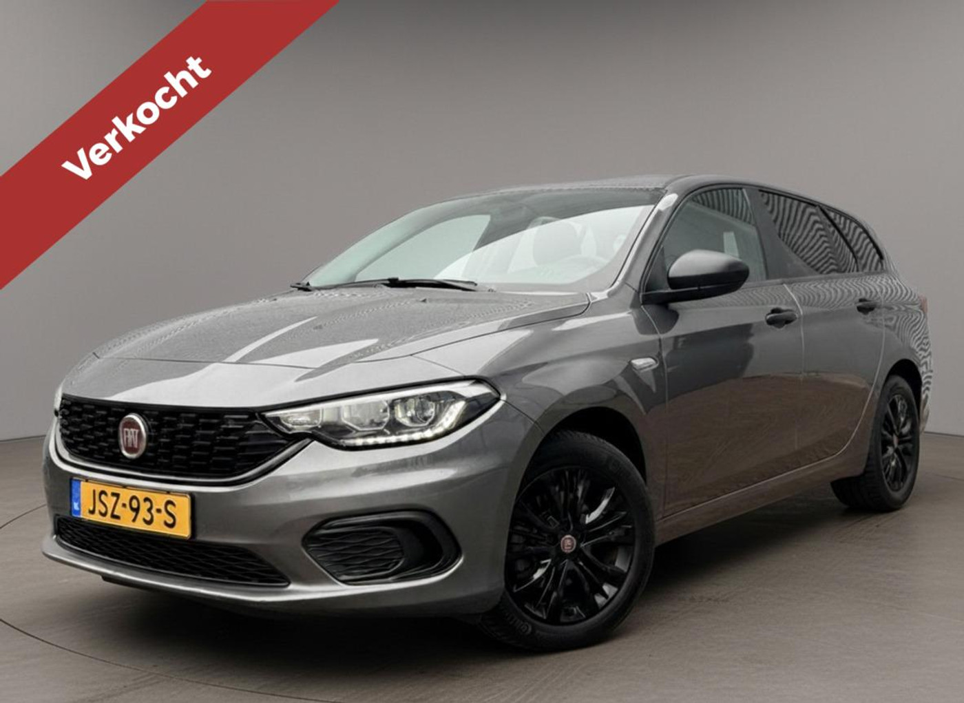 Fiat Tipo Stationwagon 1.4 Street Airco Cruise Led Pdc Bj 2020 Eerste Eigenaar Vol Opties 2020 - voorkant