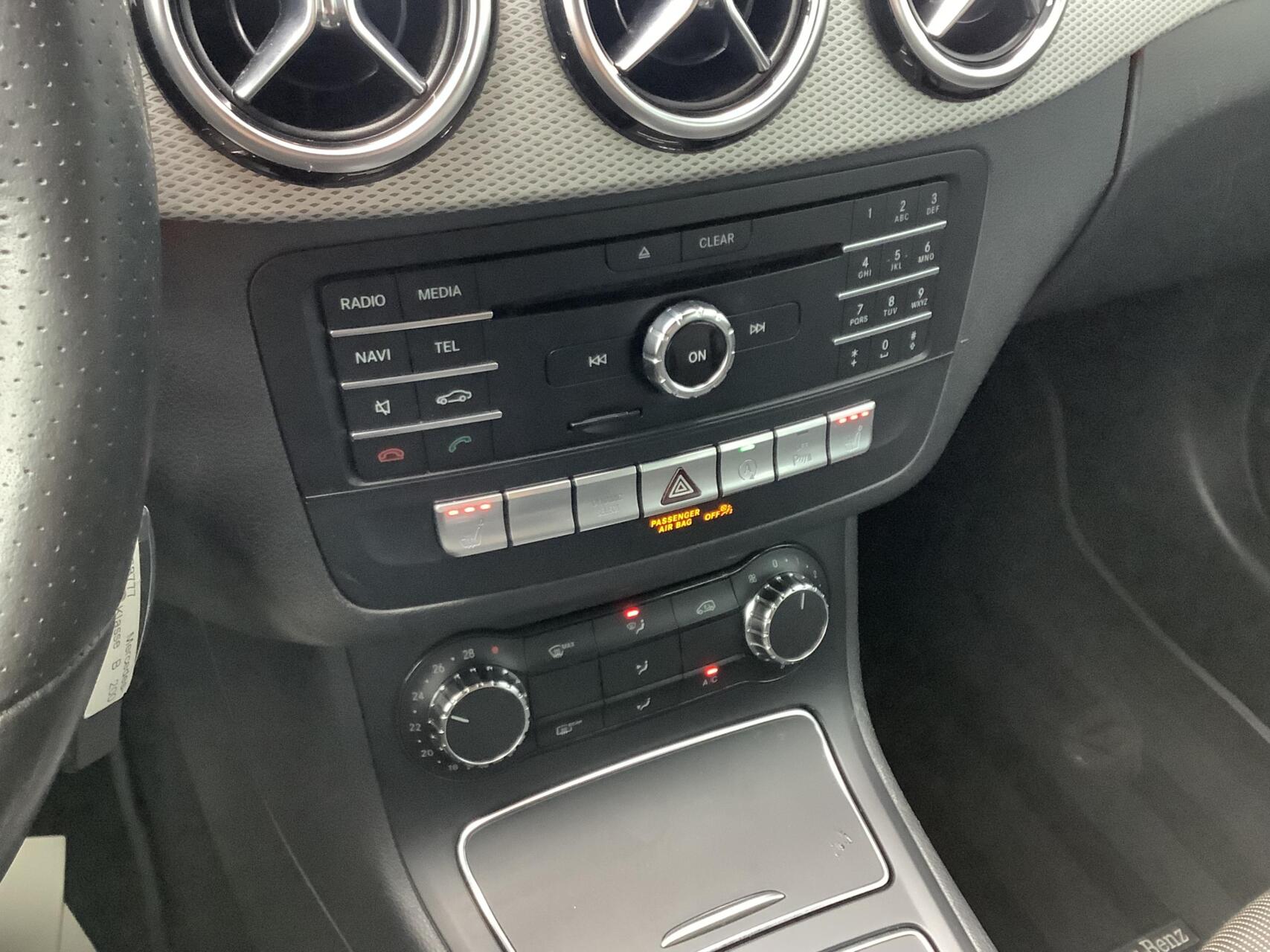 Foto van Mercedes-Benz B 200