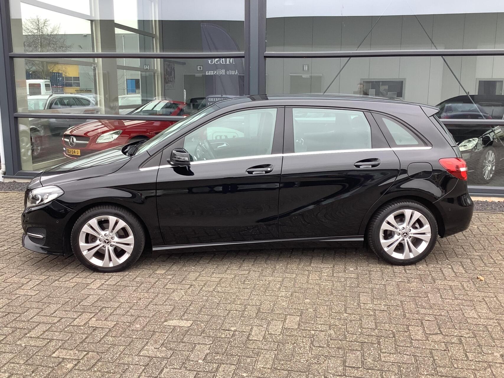 Foto van Mercedes-Benz B 200