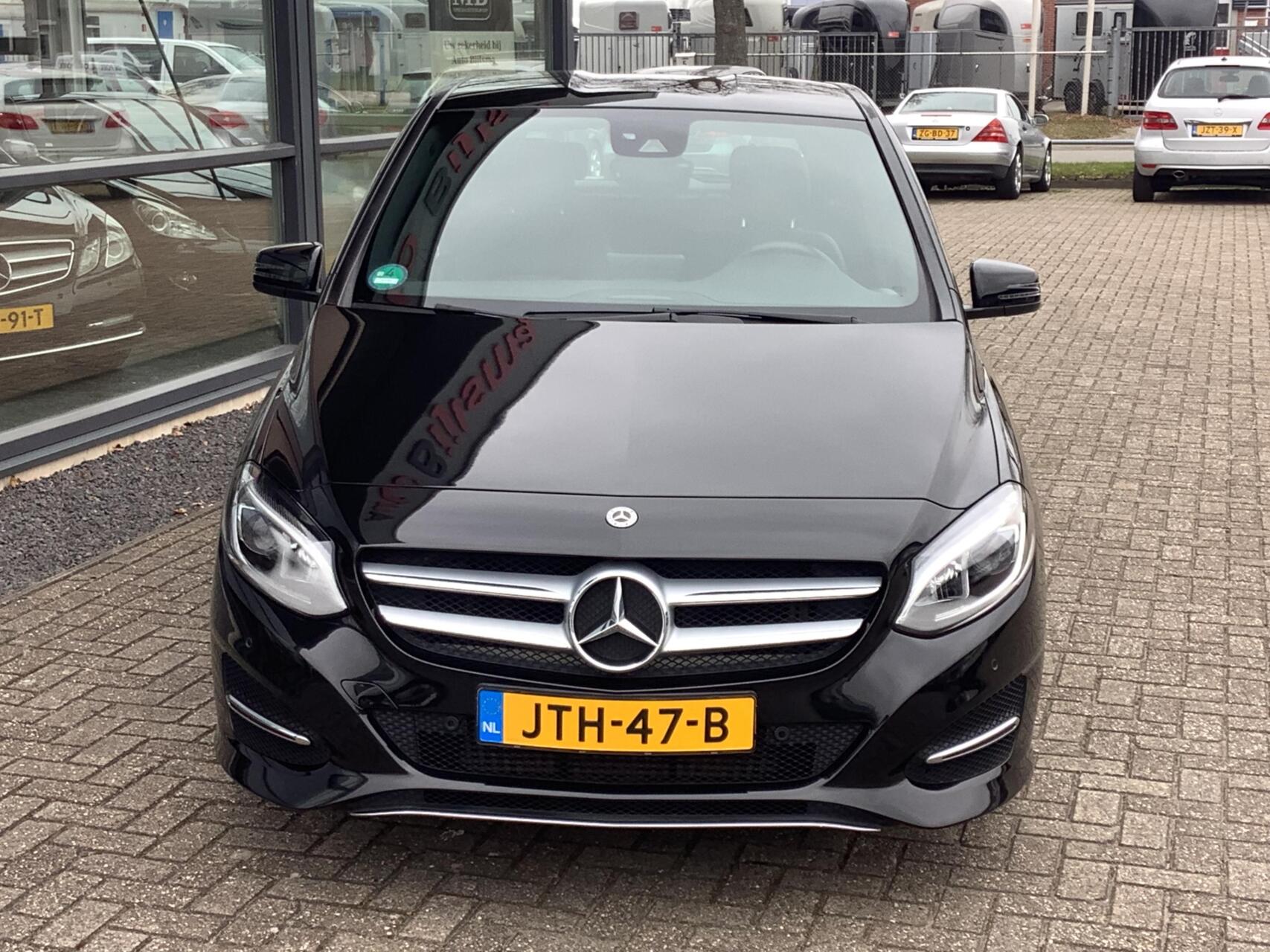 Foto van Mercedes-Benz B 200