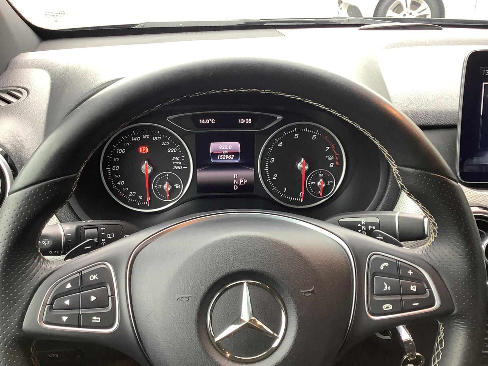 Foto van Mercedes-Benz B 200