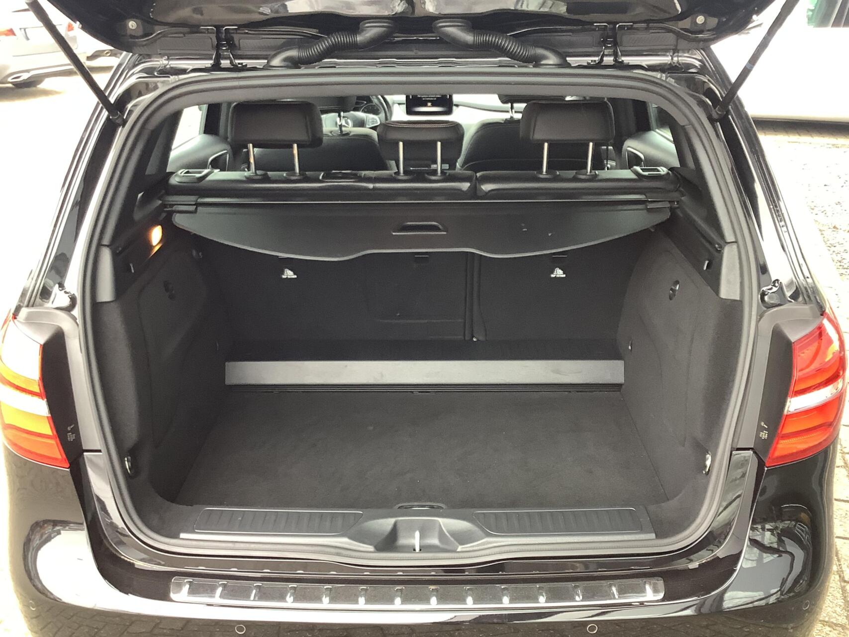 Foto van Mercedes-Benz B 200