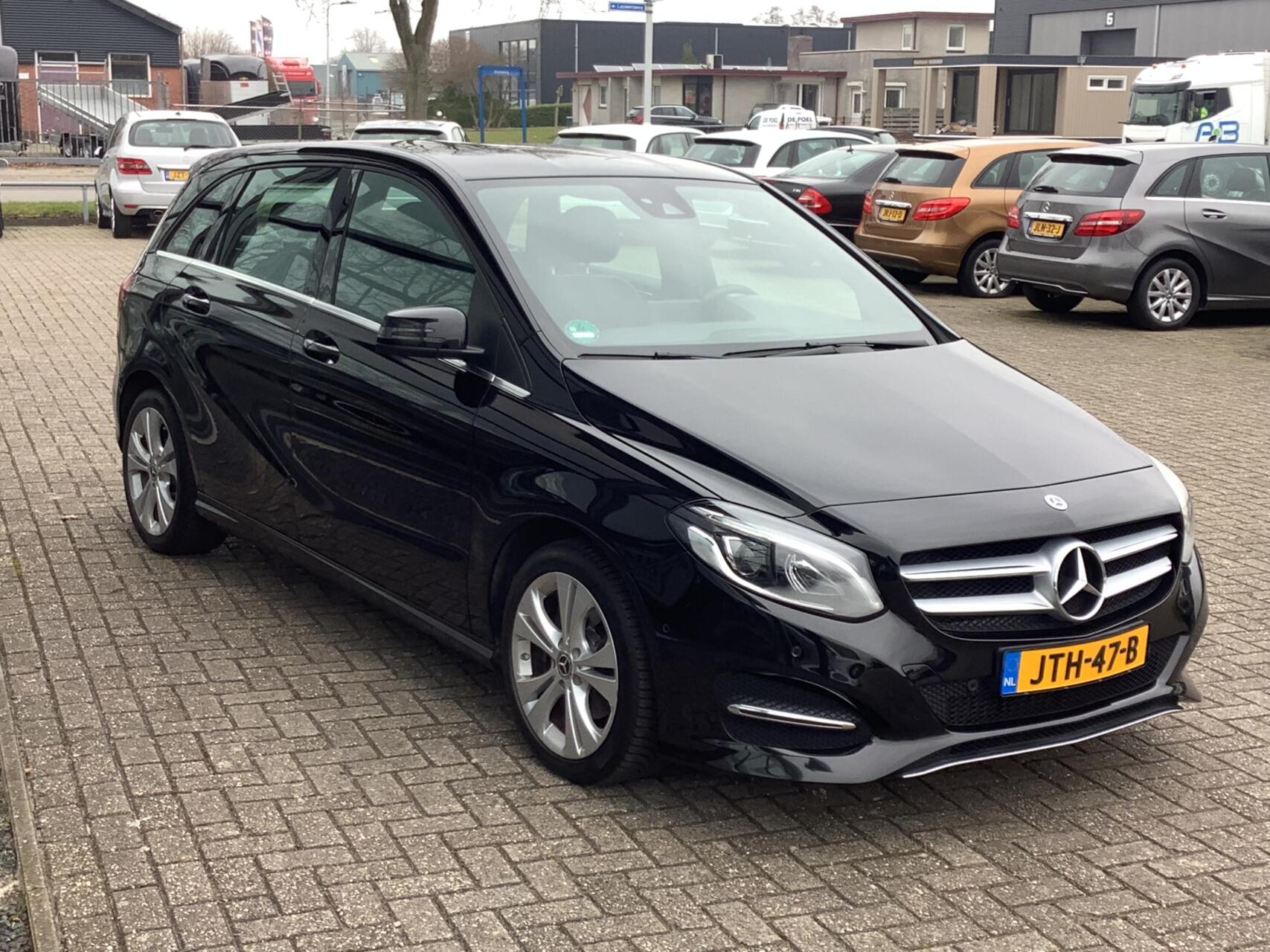 Foto van Mercedes-Benz B 200