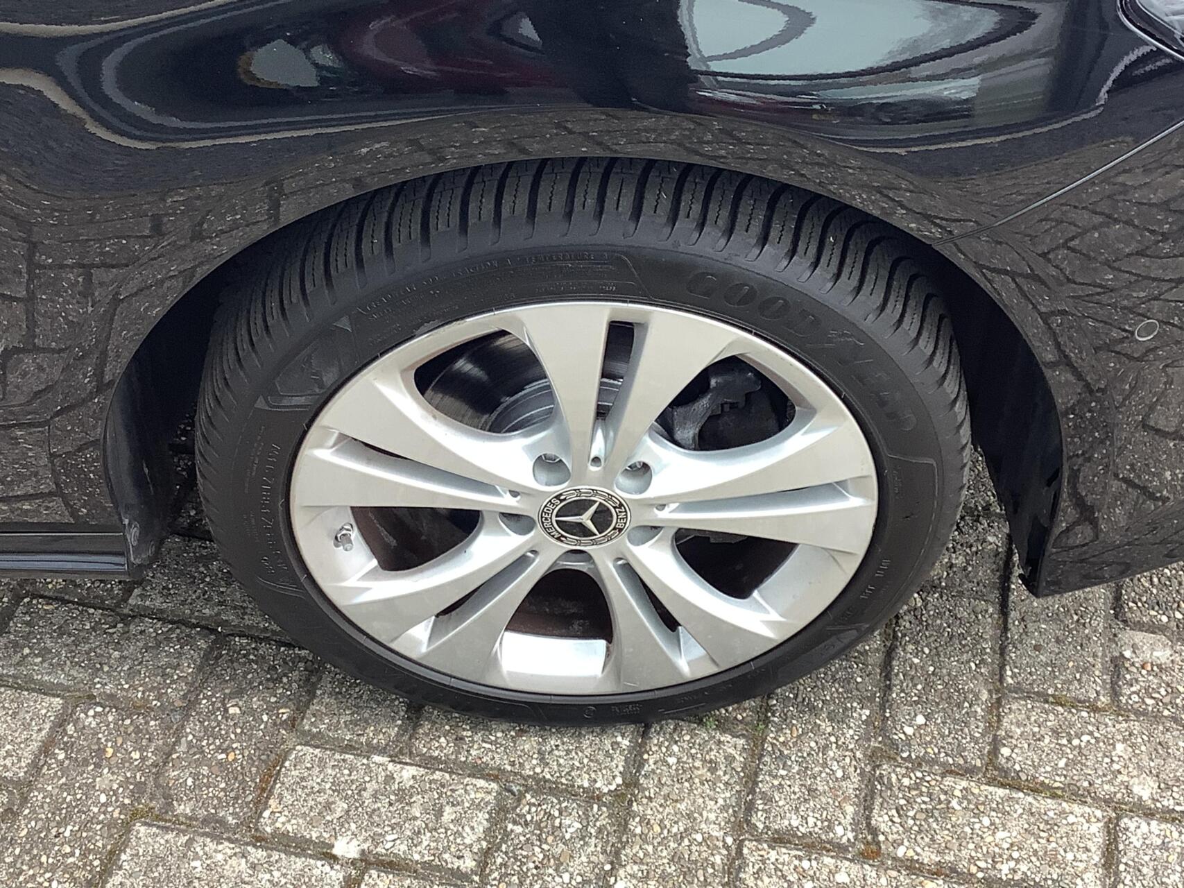 Foto van Mercedes-Benz B 200
