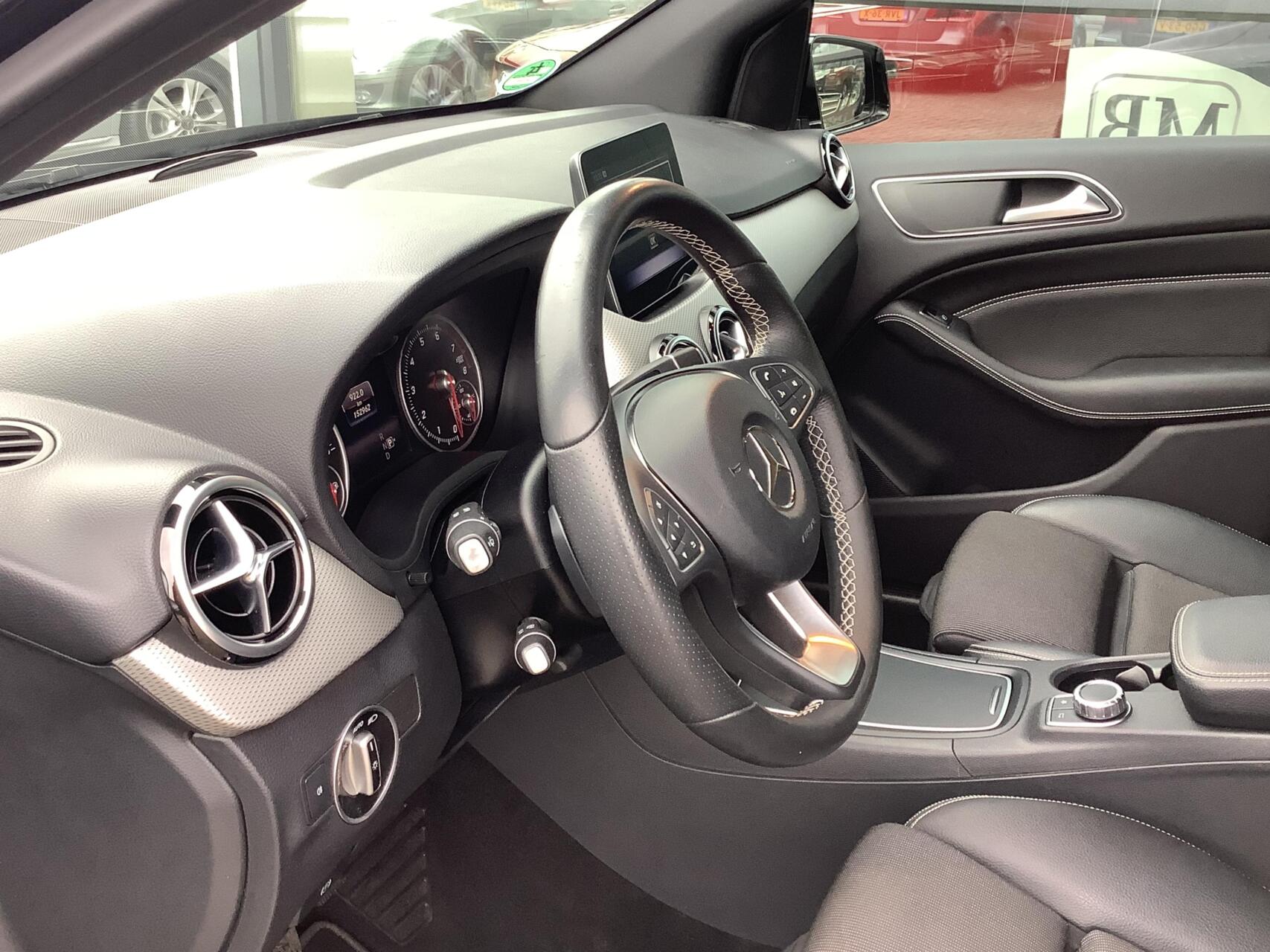 Foto van Mercedes-Benz B 200